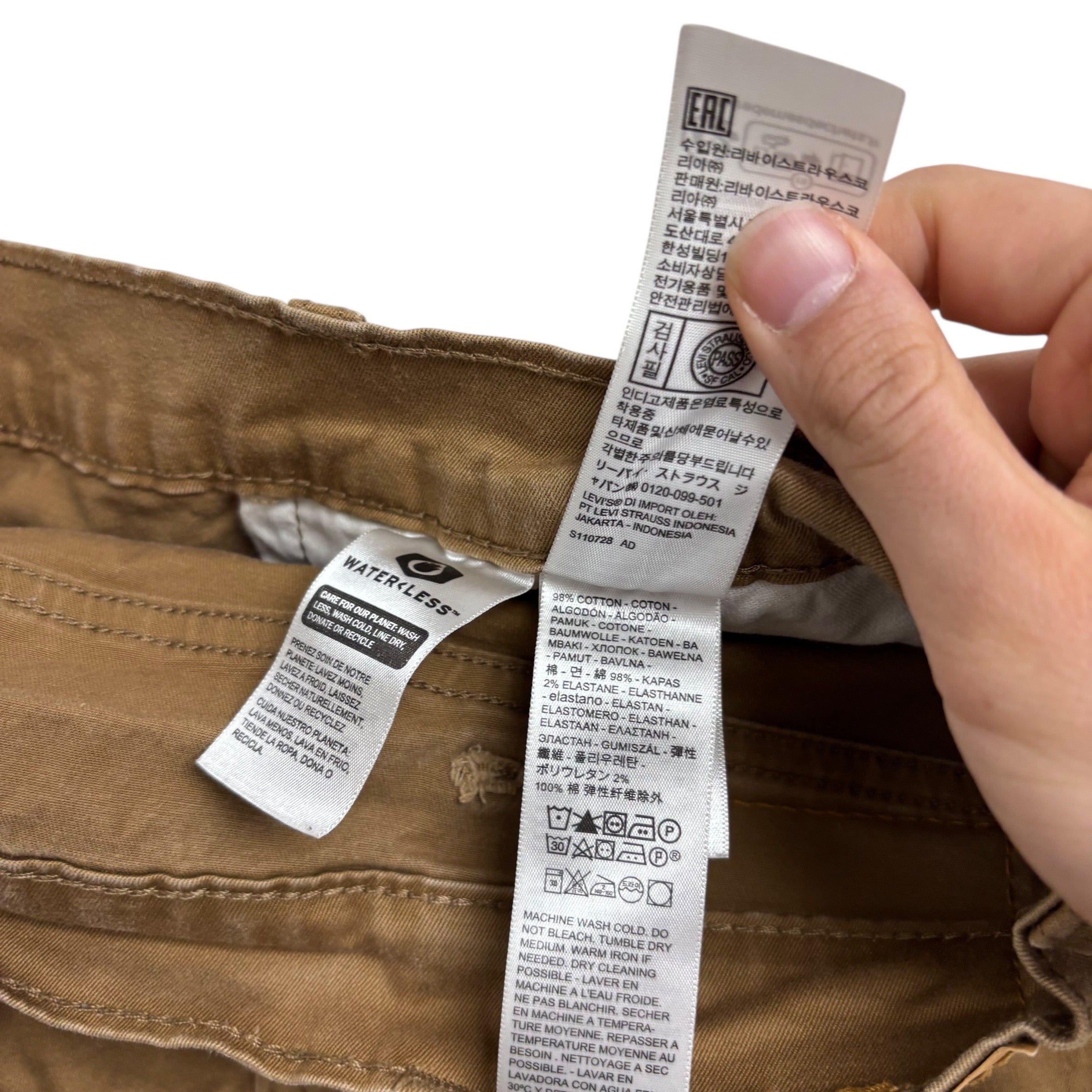 Levis 541 Trousers W42 L32 Mens Beige Athletic Tapered Fit Stretch Pants
