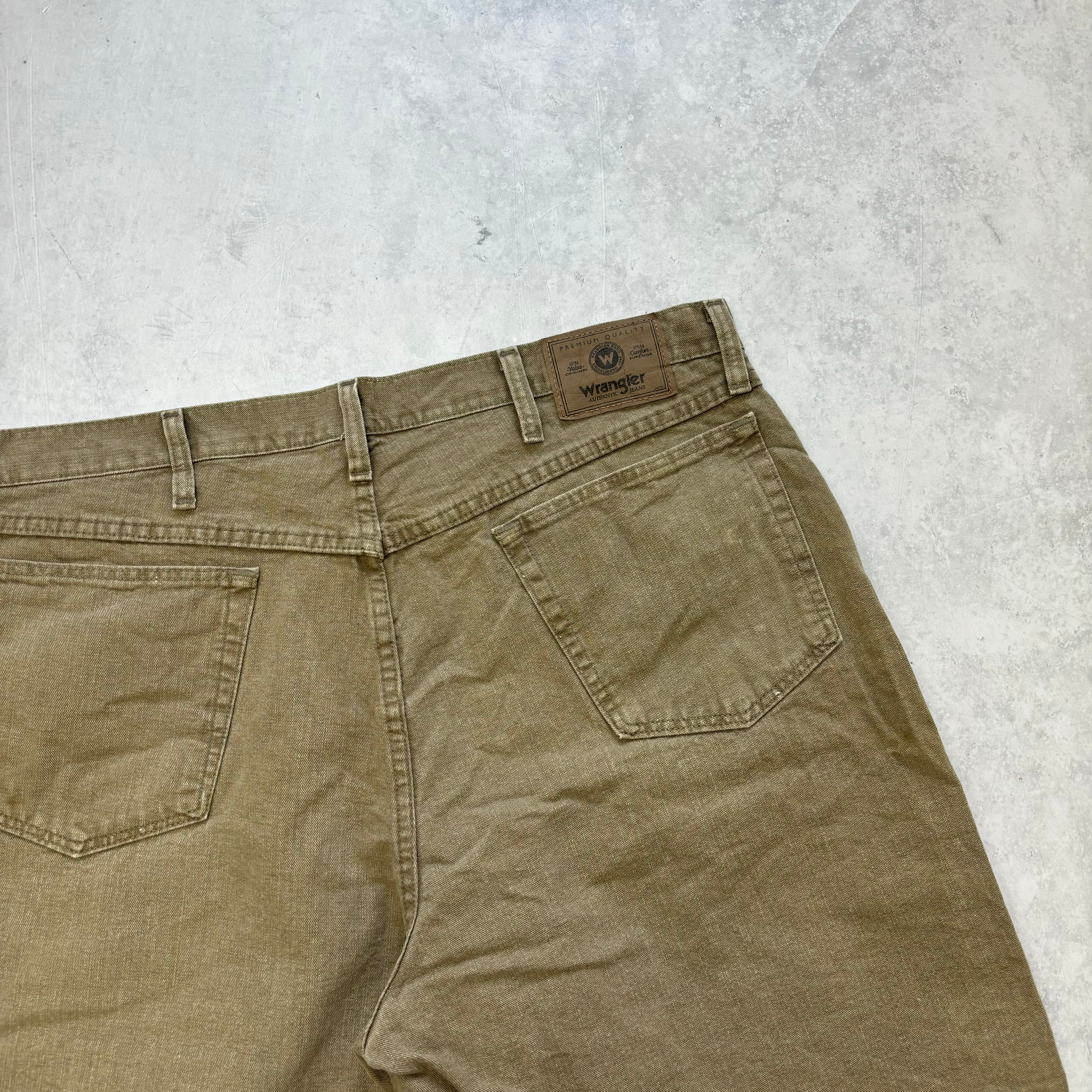 Vintage Wrangler Jorts W38 Mens Denim Shorts Brown Baggy Relaxed Fit