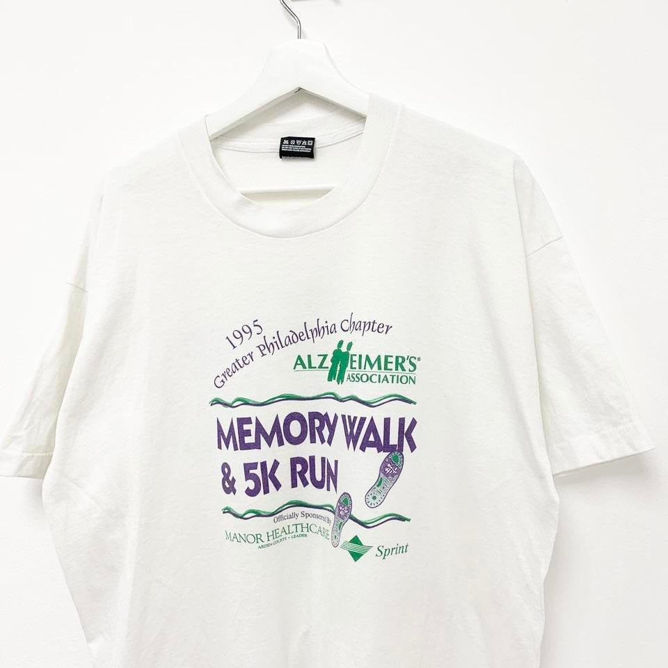 Vintage T Shirt Mens XL White Single Stitch Graphic Print 90s USA Walk Run