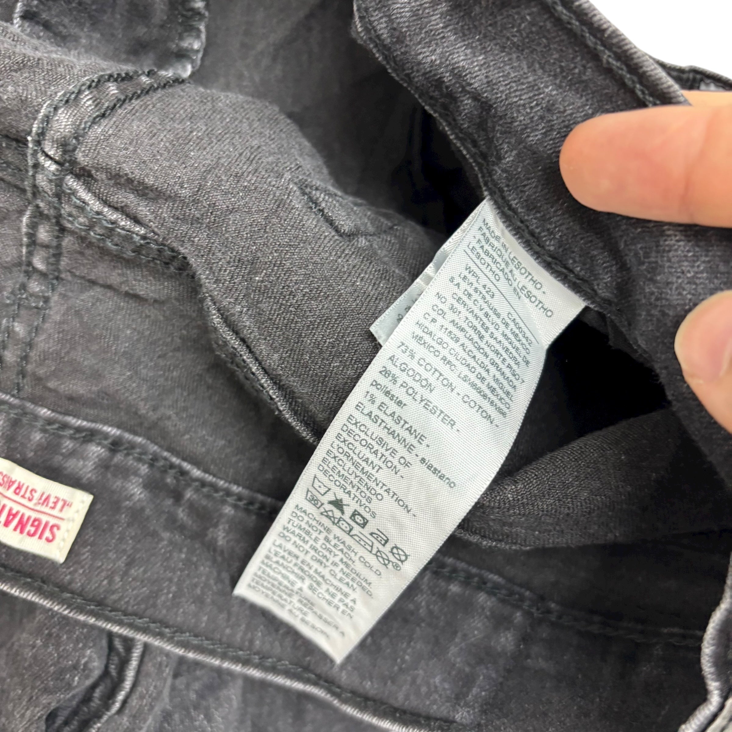 Levis Signature Jeans W34 L32 Mens Black Slim Fit Stretch Denim