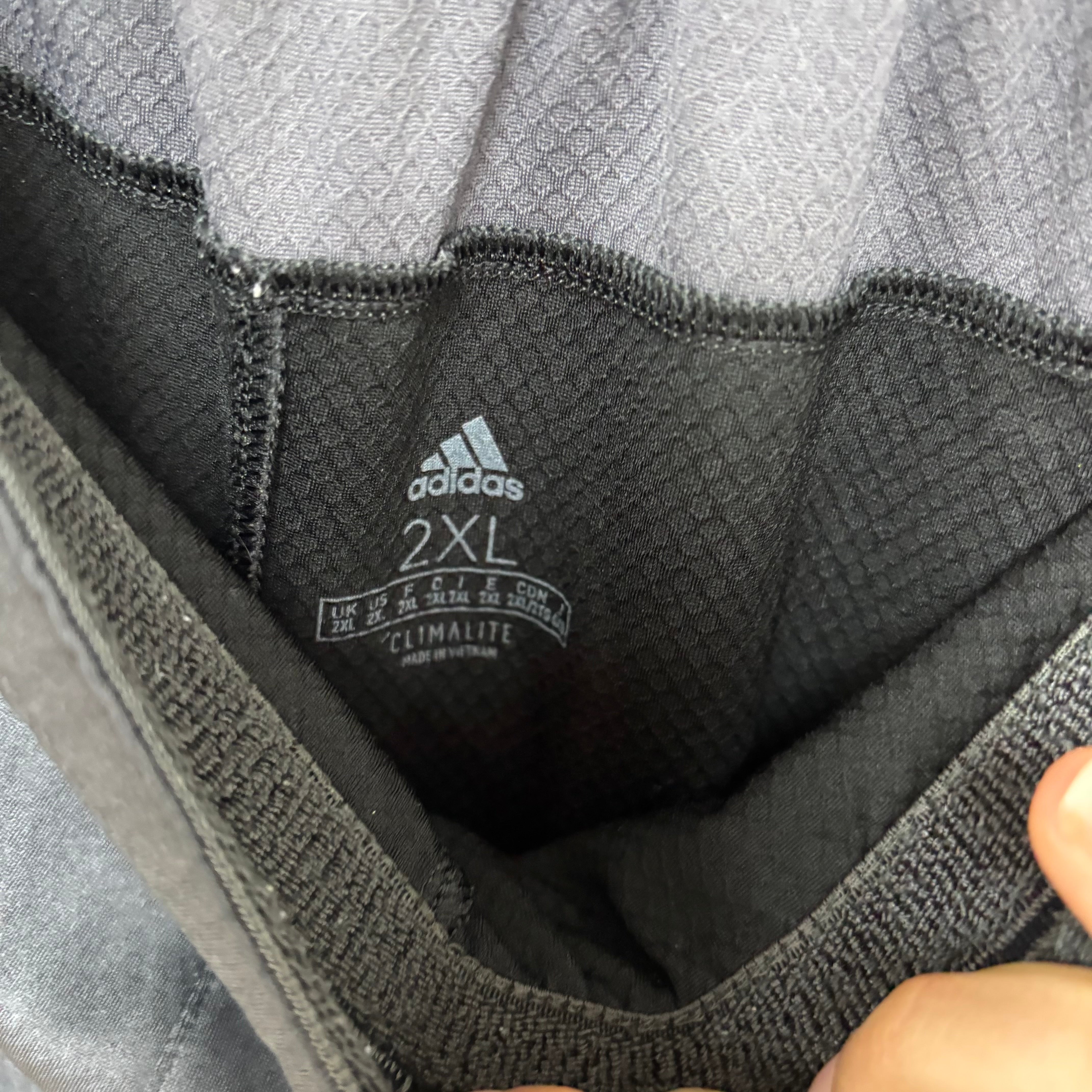 Adidas Shorts Mens XXL Grey Sports Running Gym Athletic Pockets (E)