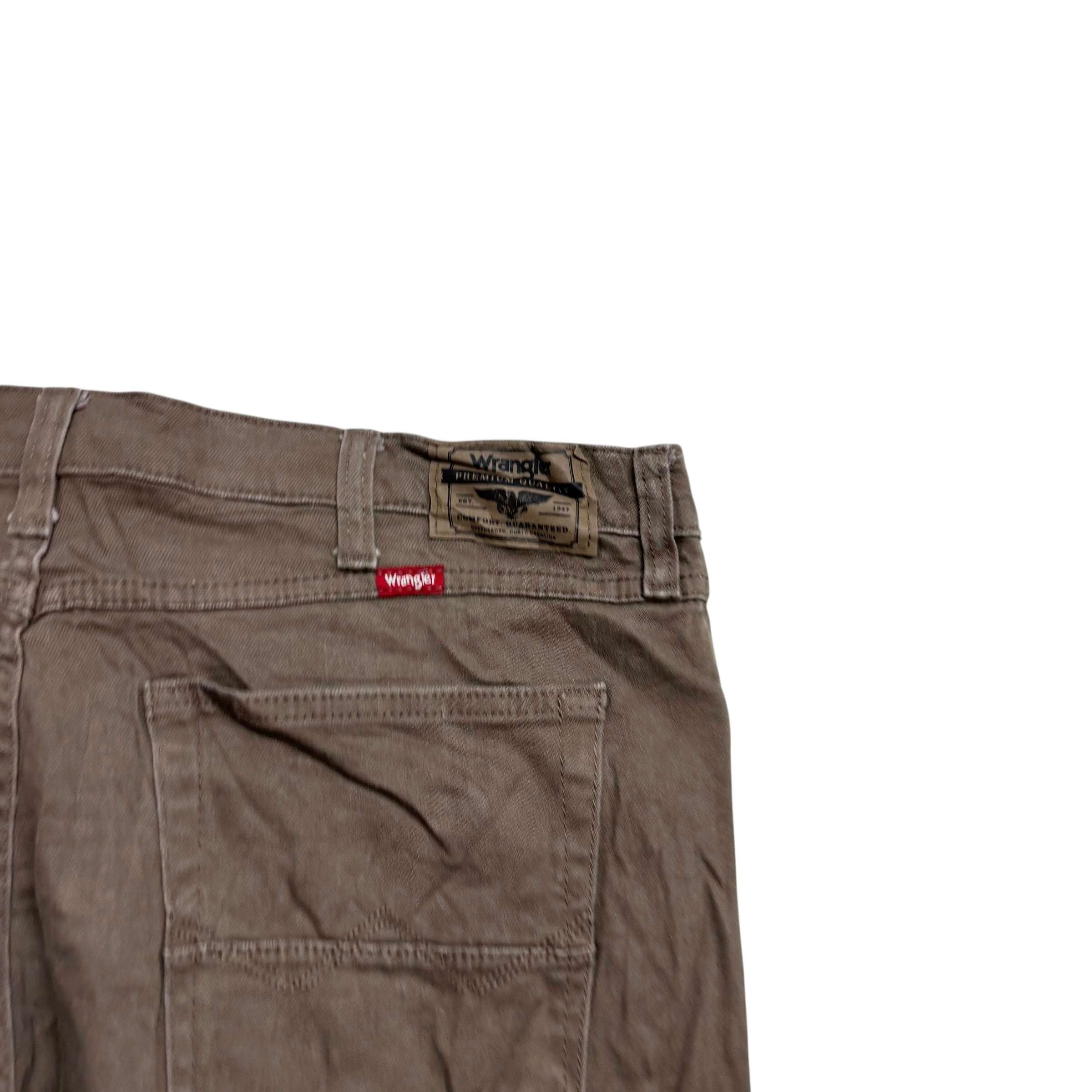Wrangler Jeans W40 L30 Mens Brown Athletic Tapered Fit Stretch Denim (E)