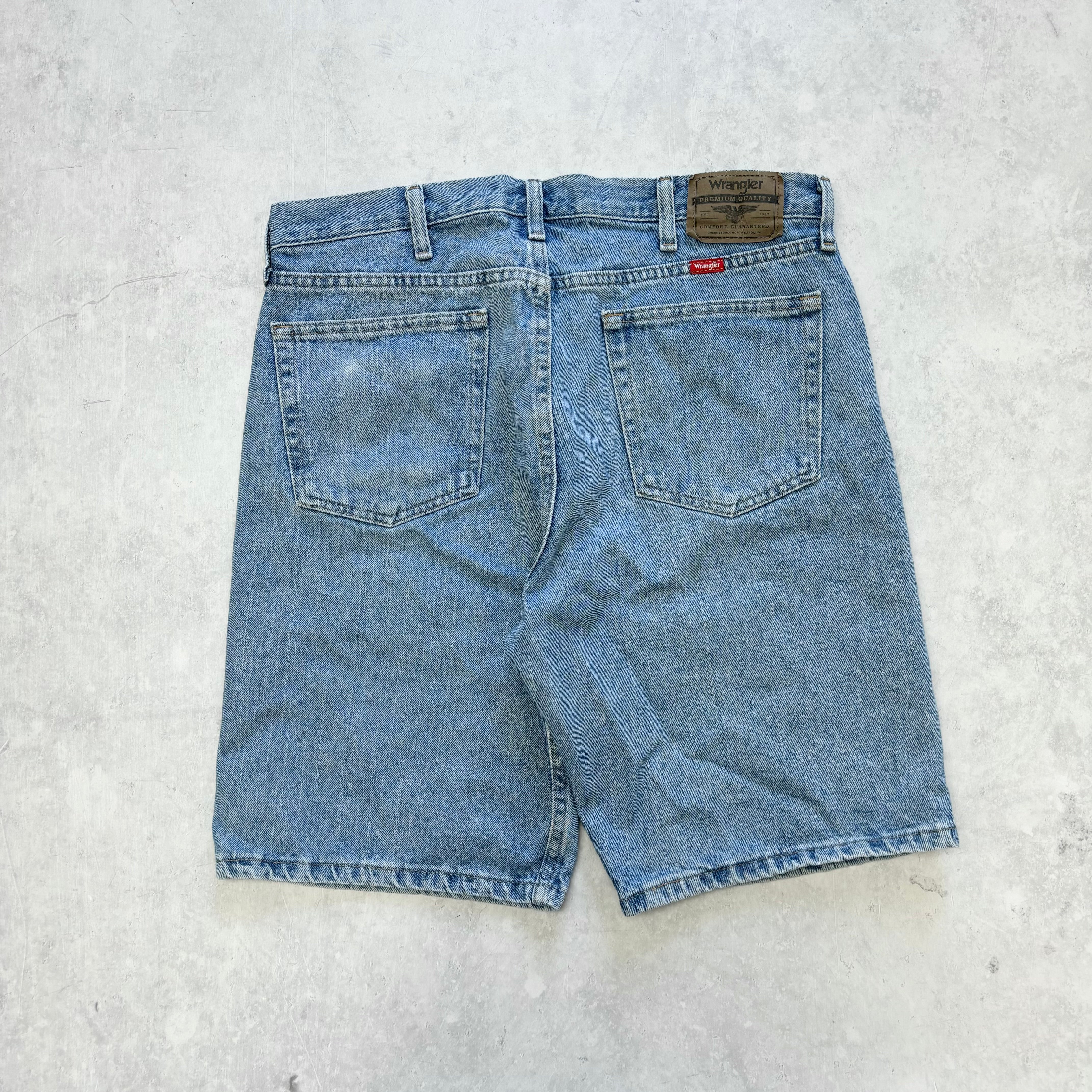 Vintage Wrangler Jorts W34 Mens Denim Shorts Light Blue Baggy Relaxed Fit