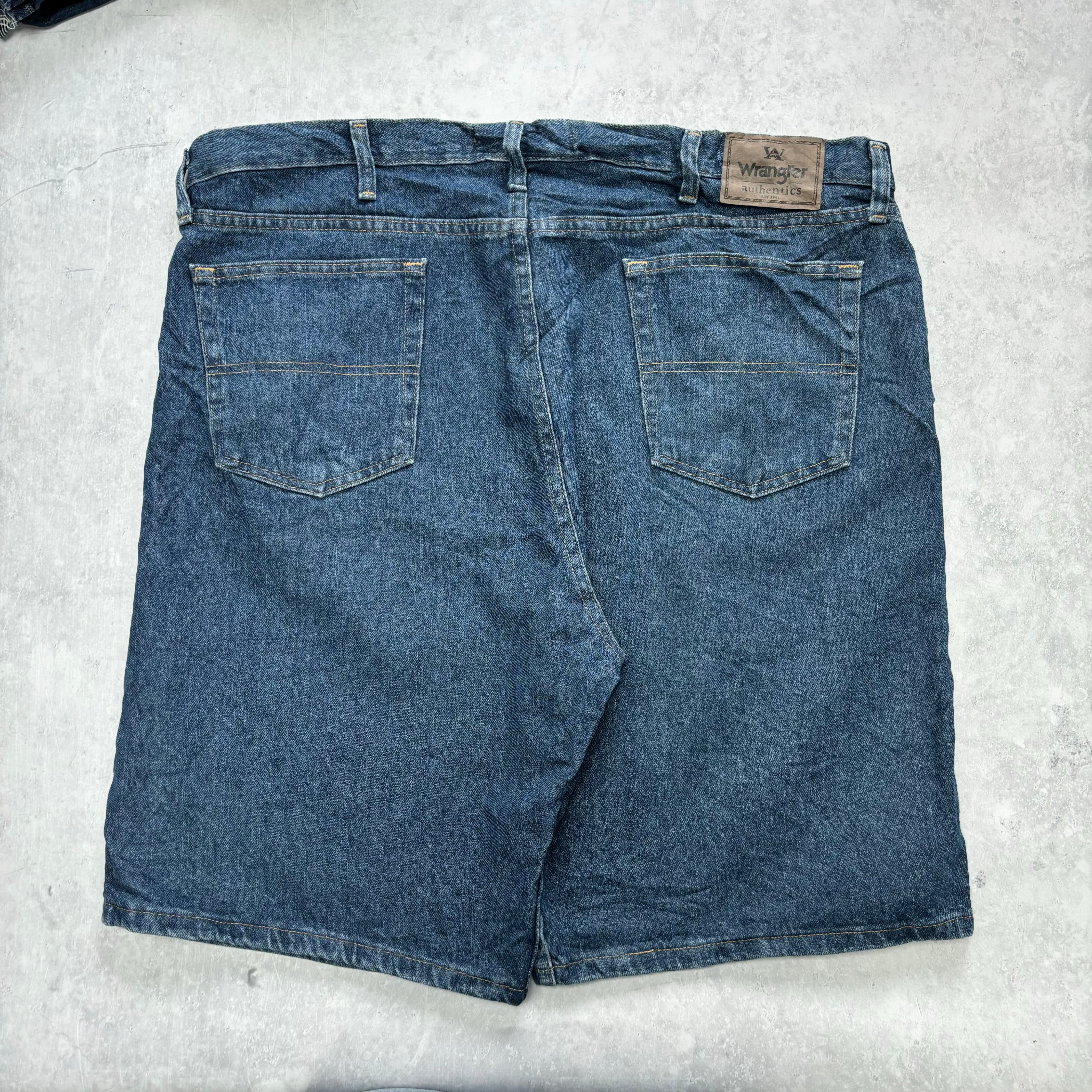 Vintage Wrangler Jorts W42 Mens Denim Shorts Dark Blue Baggy Relaxed Fit