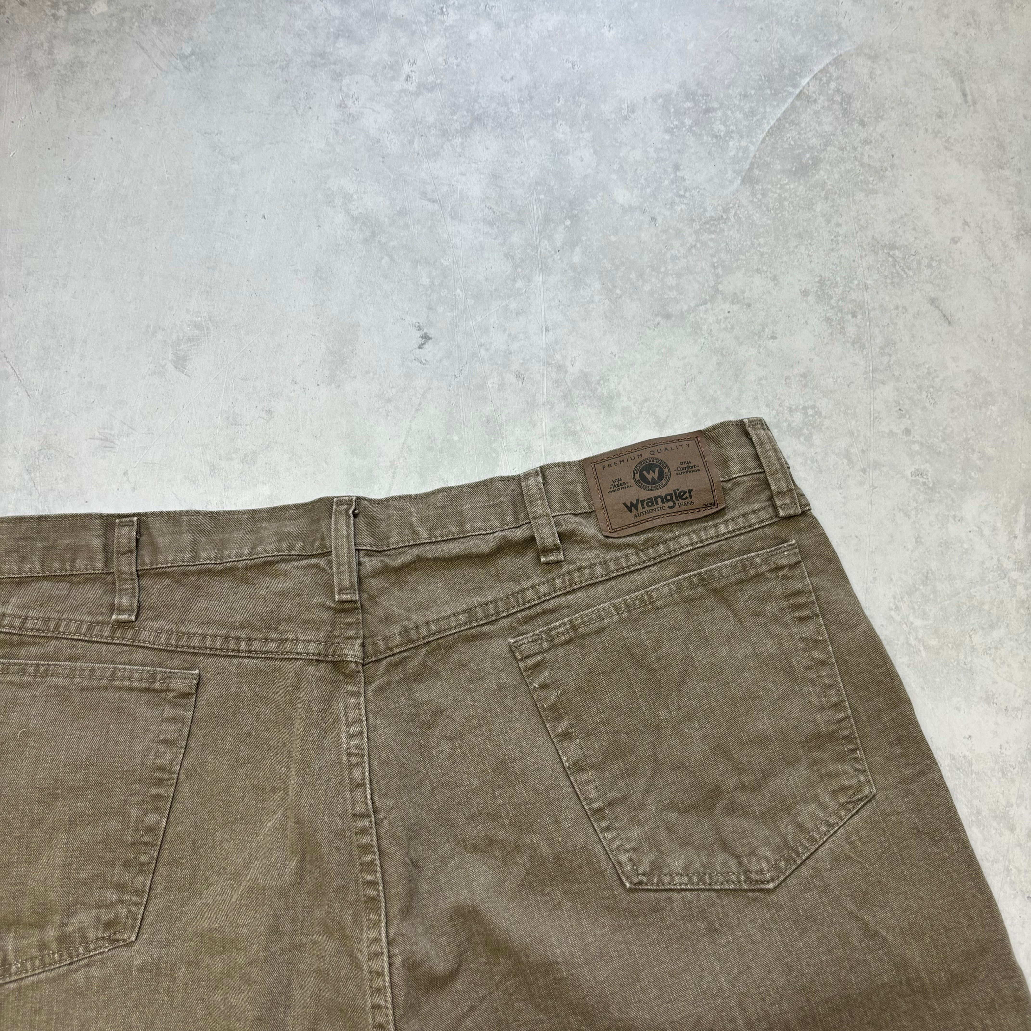 Vintage Wrangler Jorts W42 Mens Denim Shorts Brown Baggy Relaxed Fit