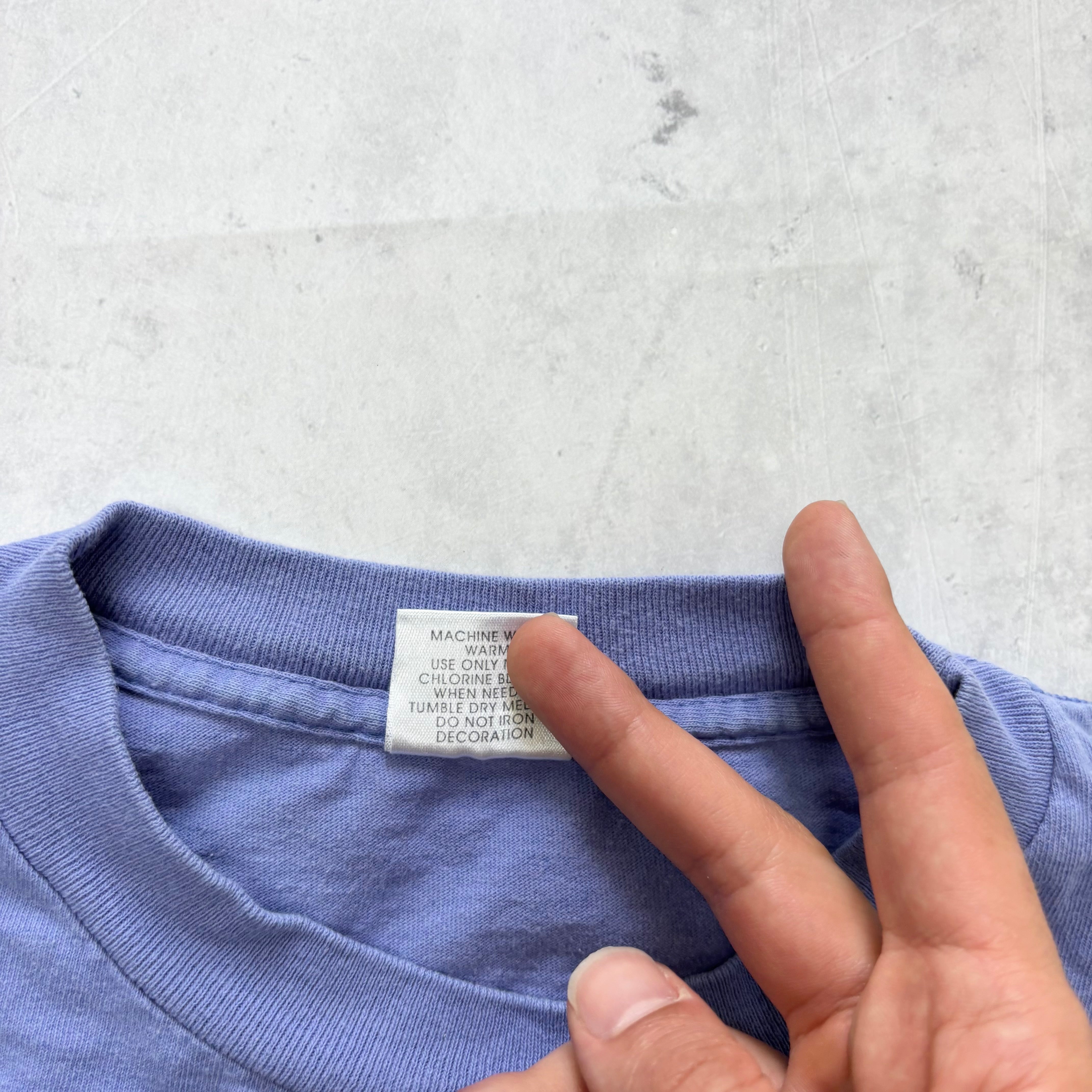 Vintage T Shirt Mens Medium Lilac Single Stitch Graphic Print 90s Tourist (E)