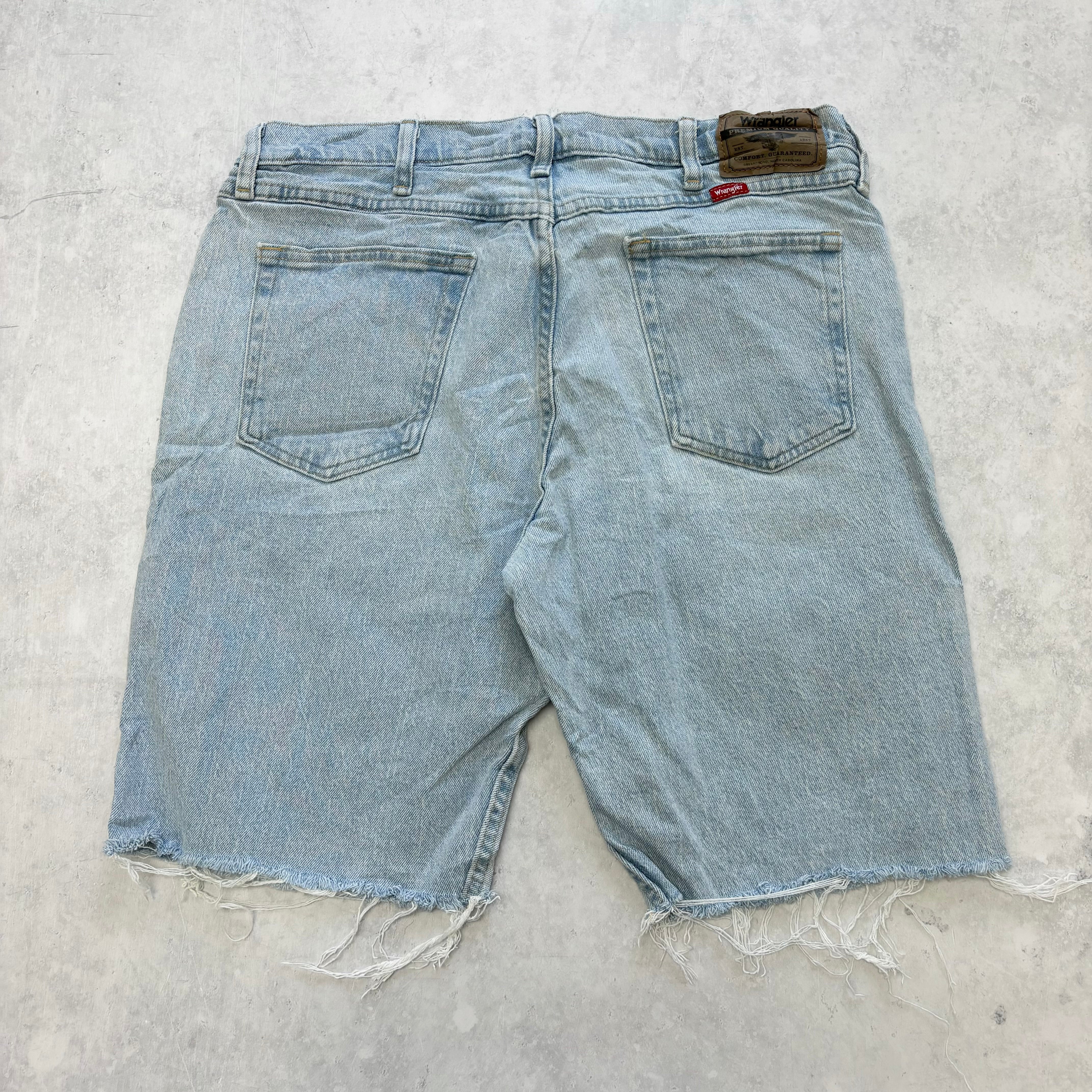 Vintage Wrangler Jorts W34 Mens Denim Shorts Light Blue Regular Fit