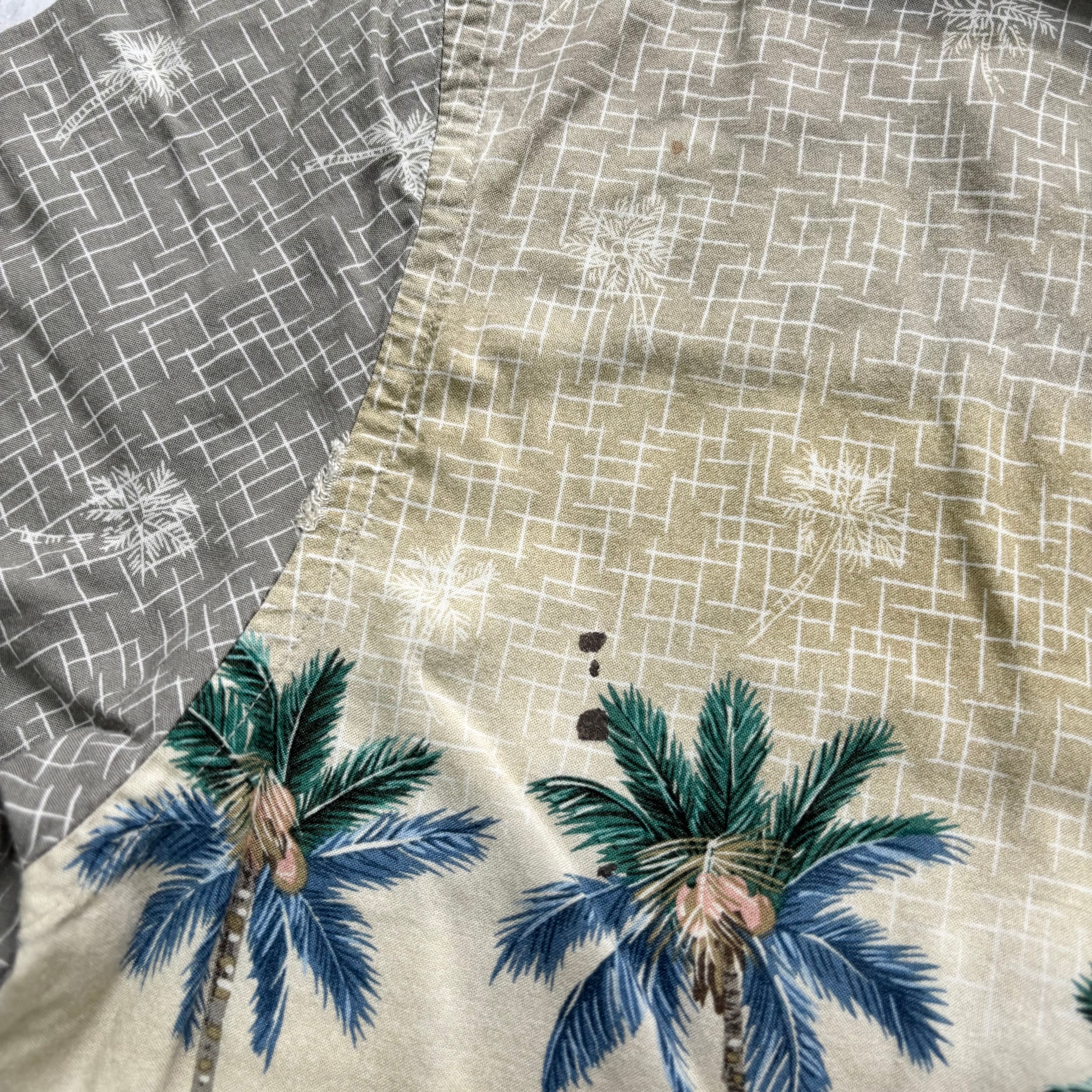 Vintage Hawaiian Shirt Mens Medium Beige Floral Aloha Short Sleeve Rayon (F)