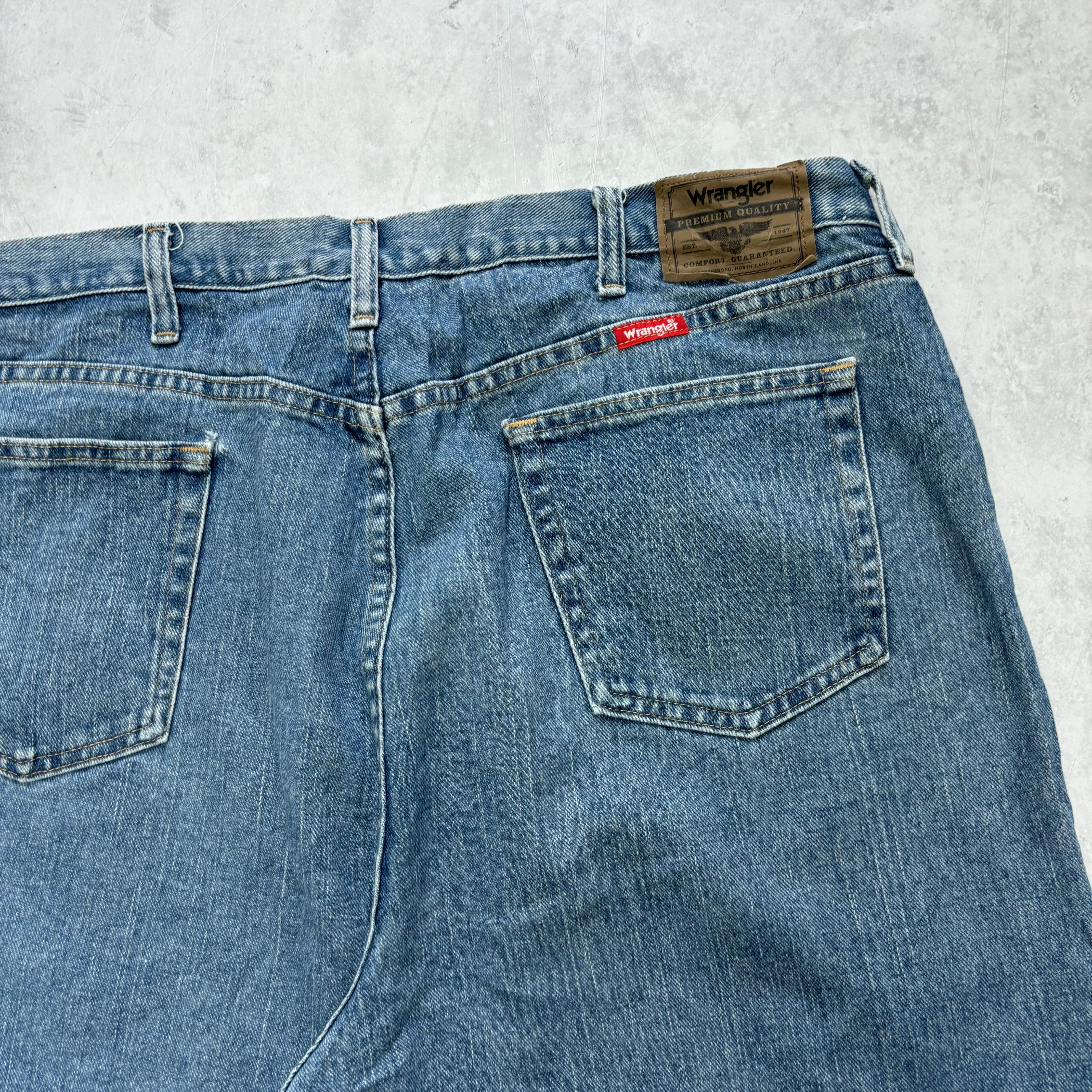 Vintage Wrangler Jorts W42 Mens Denim Shorts Mid Blue Baggy Relaxed Fit