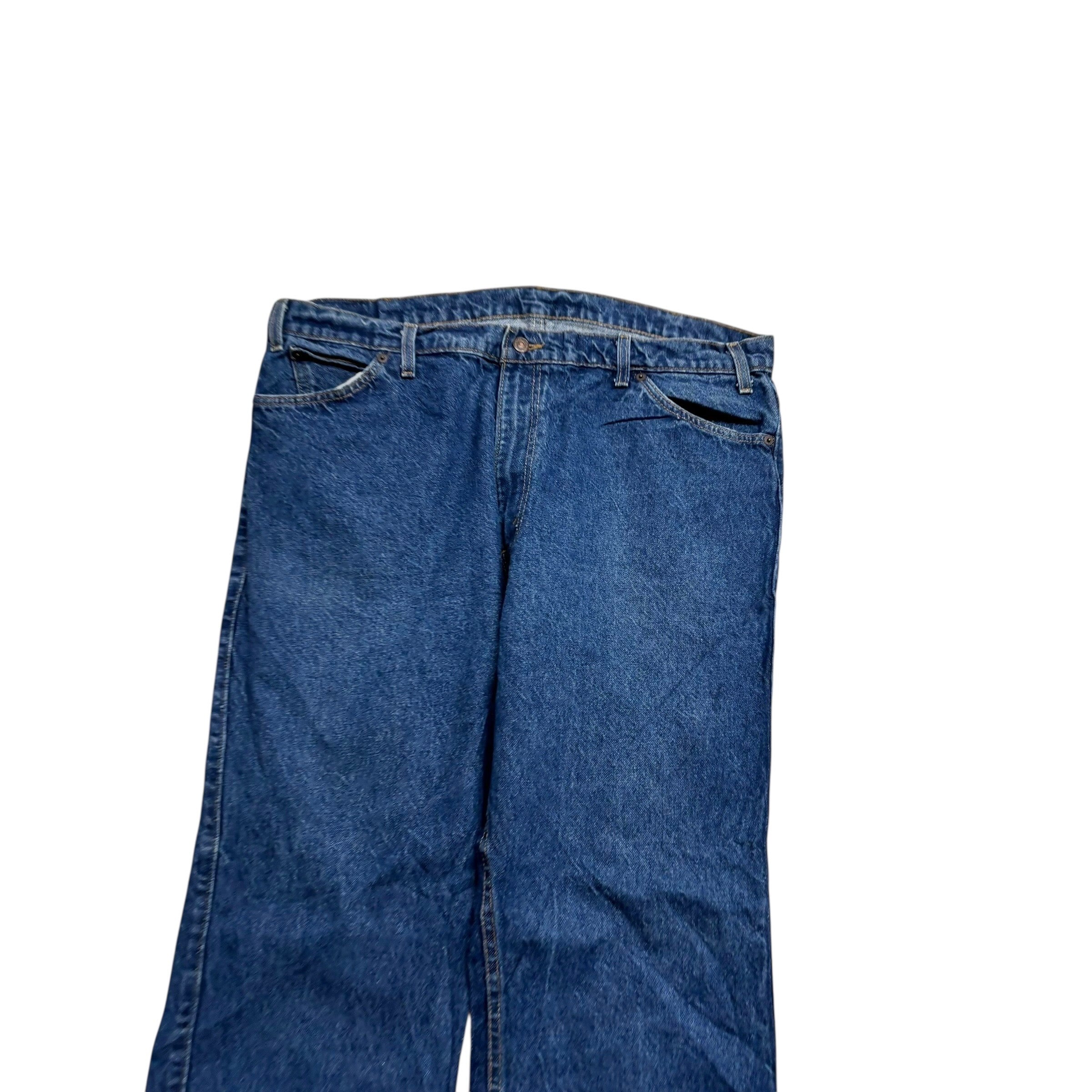 Levis Jeans W42 L31 Mens Mid Blue Relaxed Straight Fit USA Made Vintage (E)