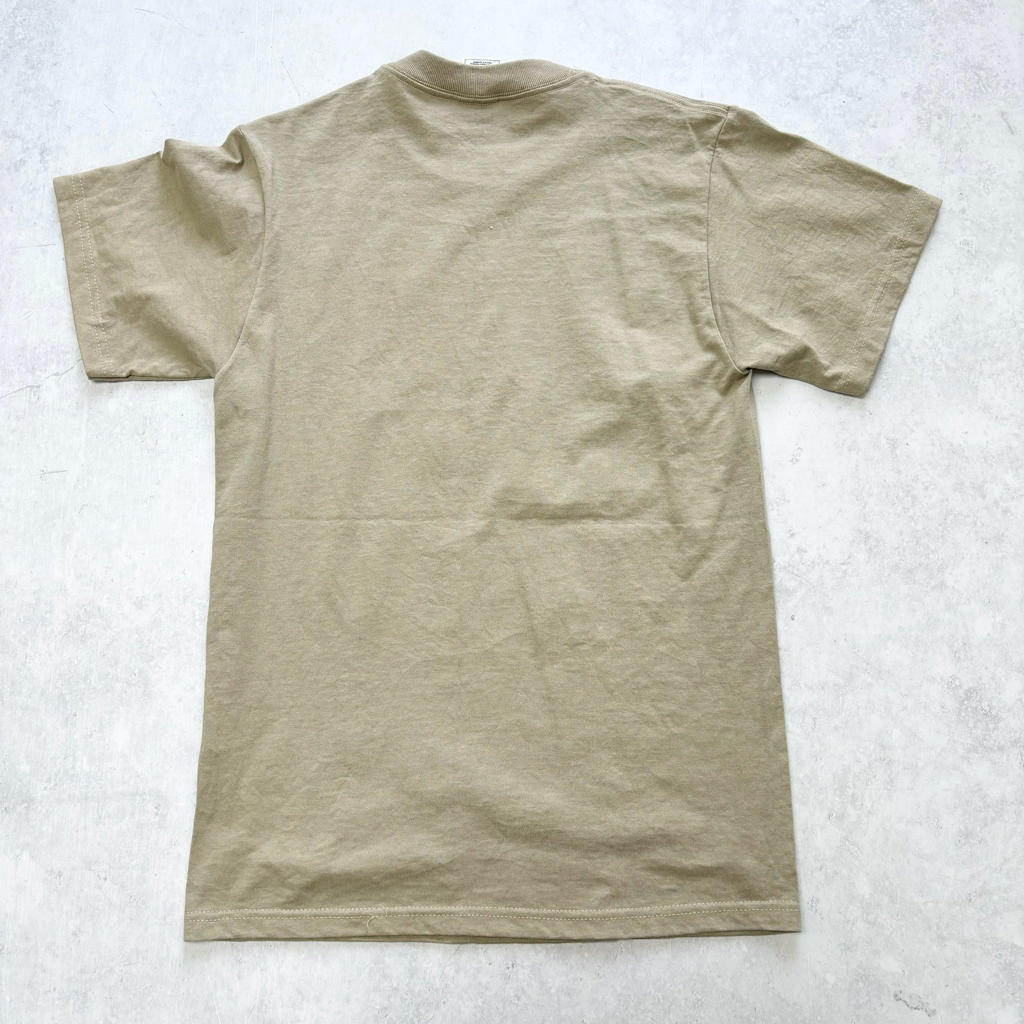 Vintage T Shirt Mens Small Tan Beige Graphic Print 00s USA