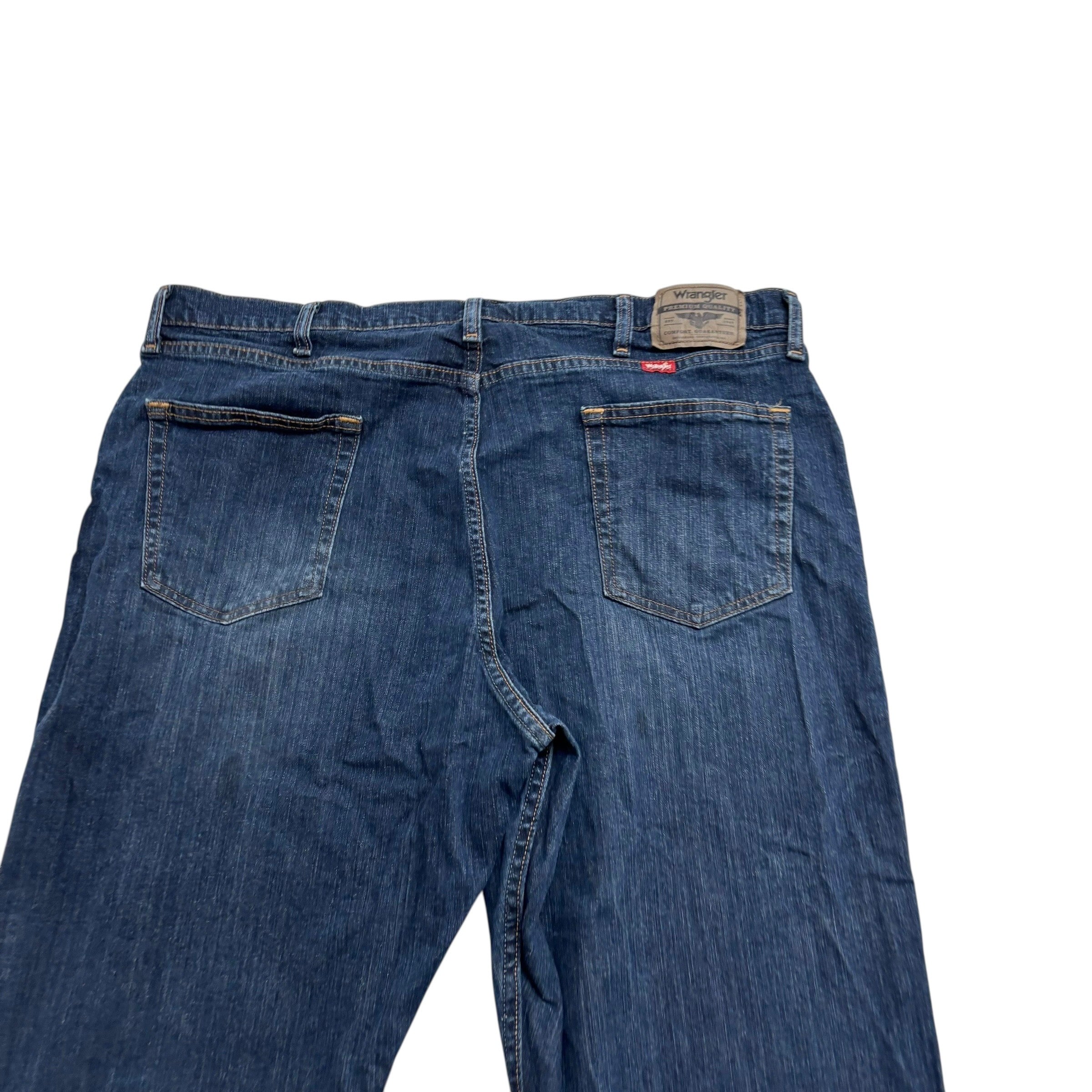 Wrangler Jeans W40 L30 Mens Dark Blue Relaxed Straight Fit Stretch Denim