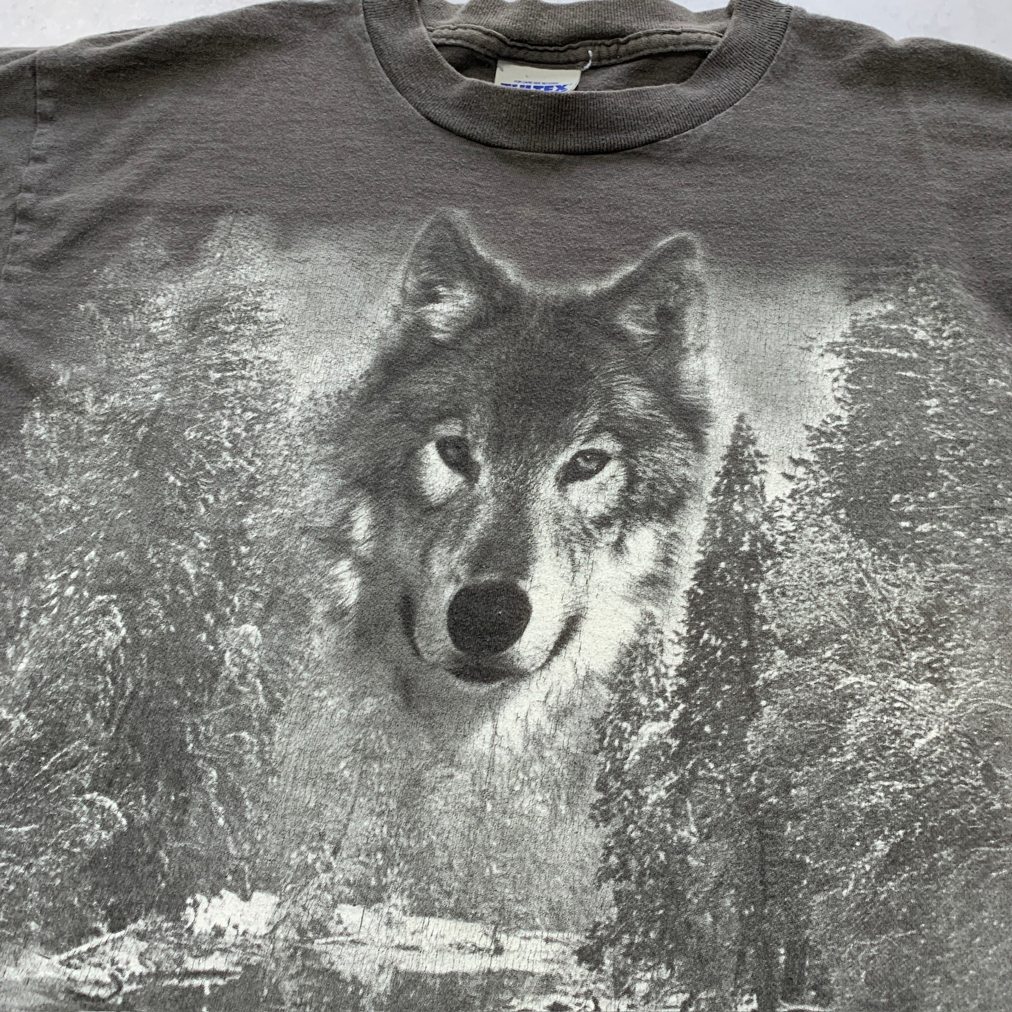 Vintage T Shirt Mens Medium Grey Graphic Print 00s Wolf Animals