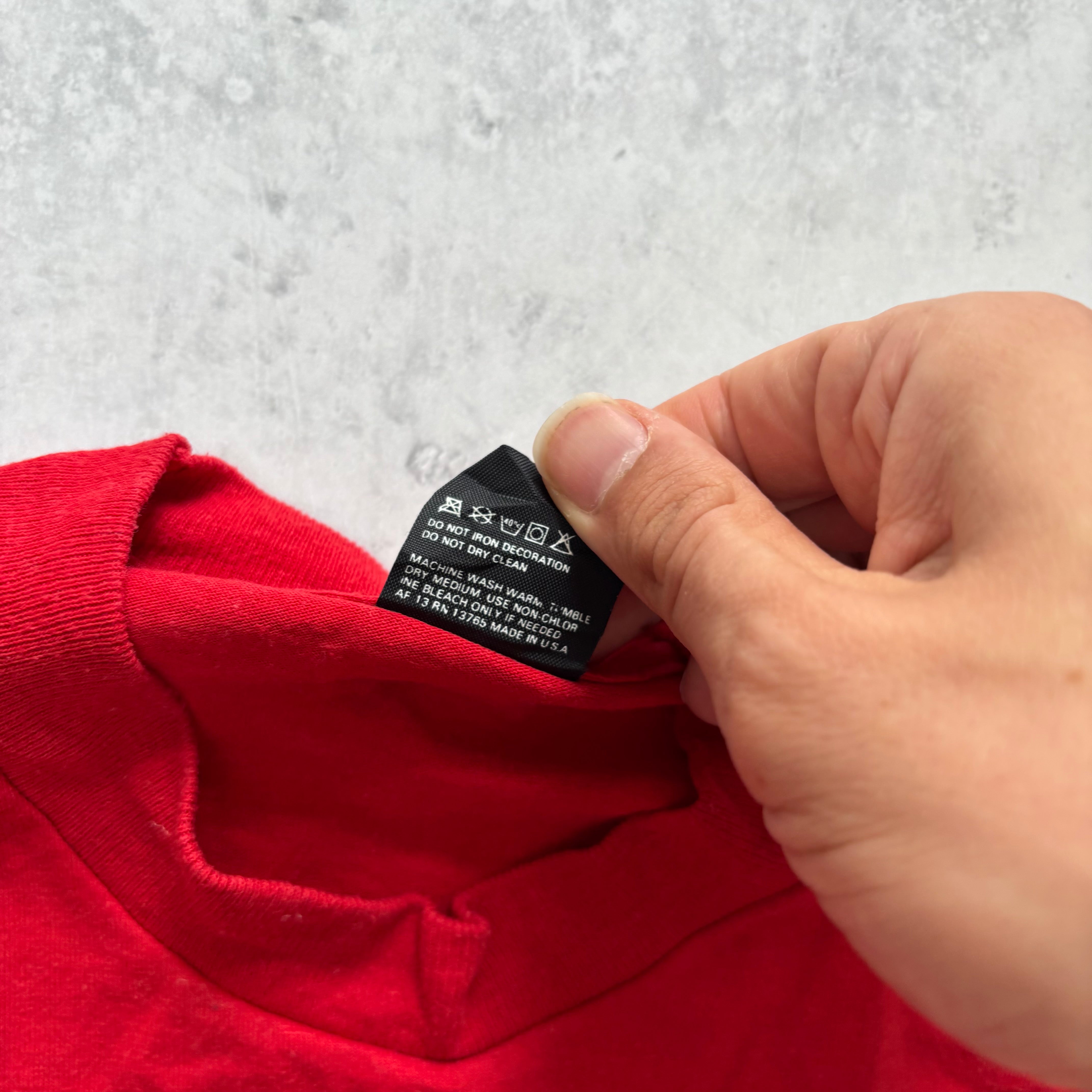 Vintage T Shirt Mens Medium Red Single Stitch Graphic Print 90s USA (E)