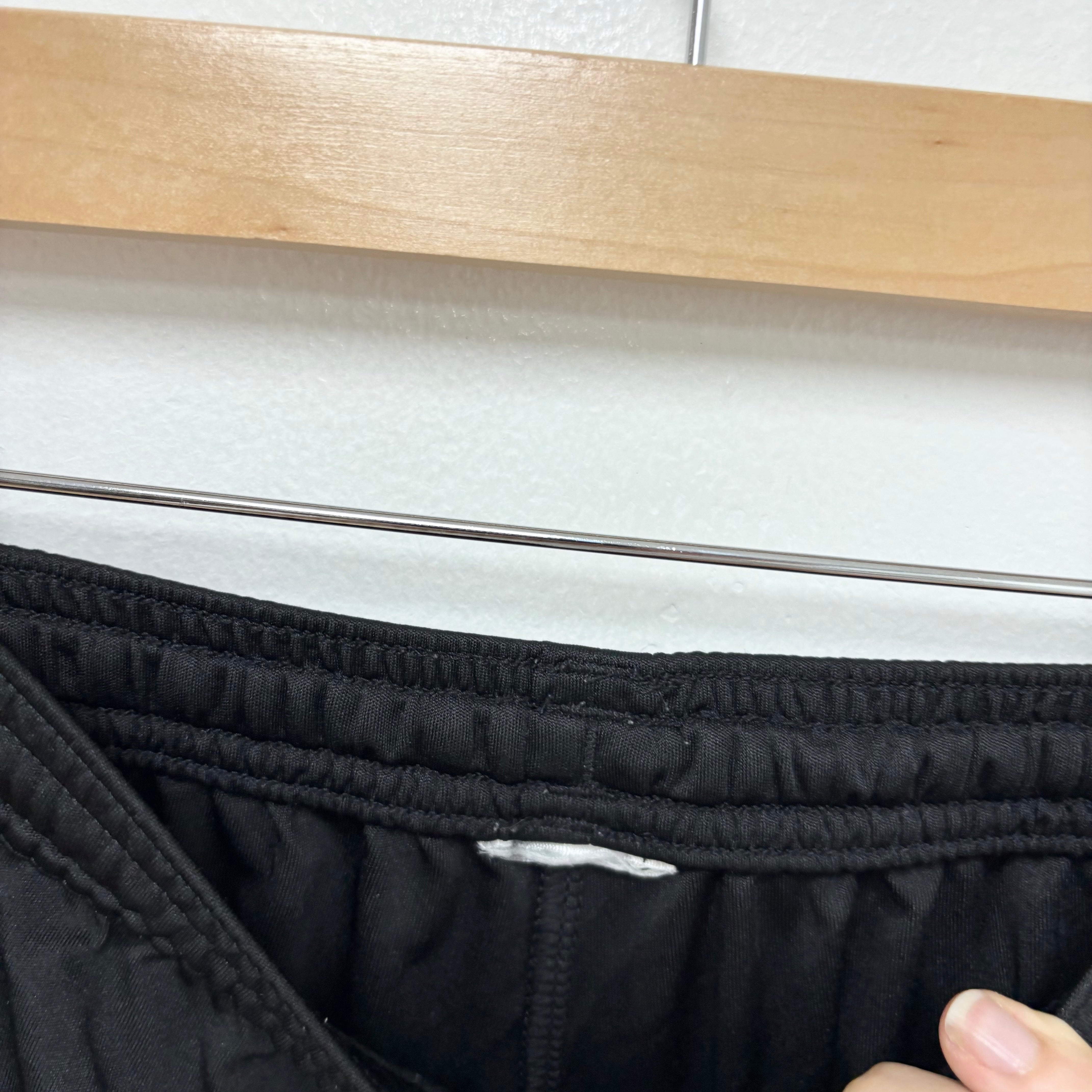 Adidas Shorts Mens XS Black Sports Running Gym Athletic Aeroready (E)