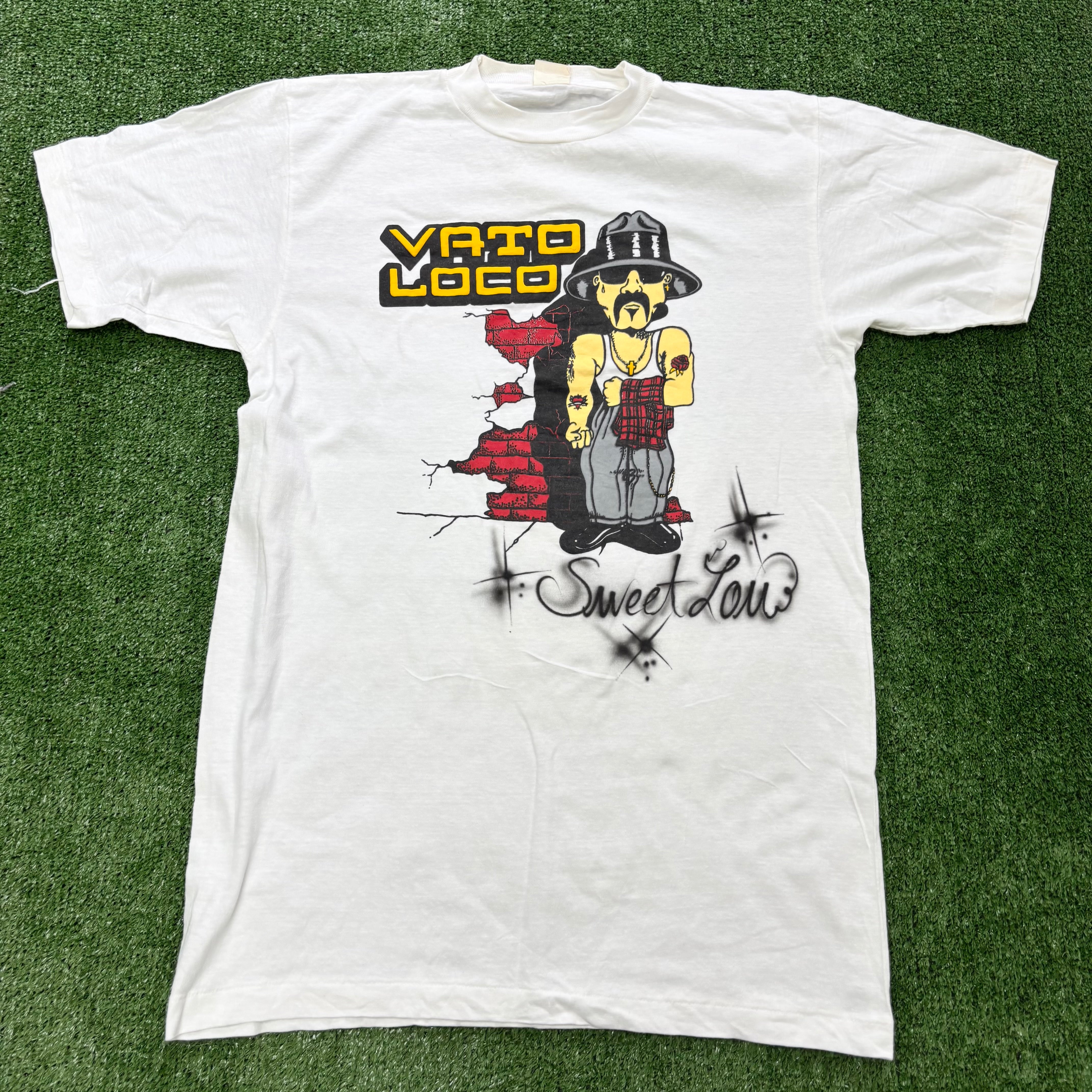 Vintage T Shirt Mens Medium White Single Stitch Graphic Print 90s