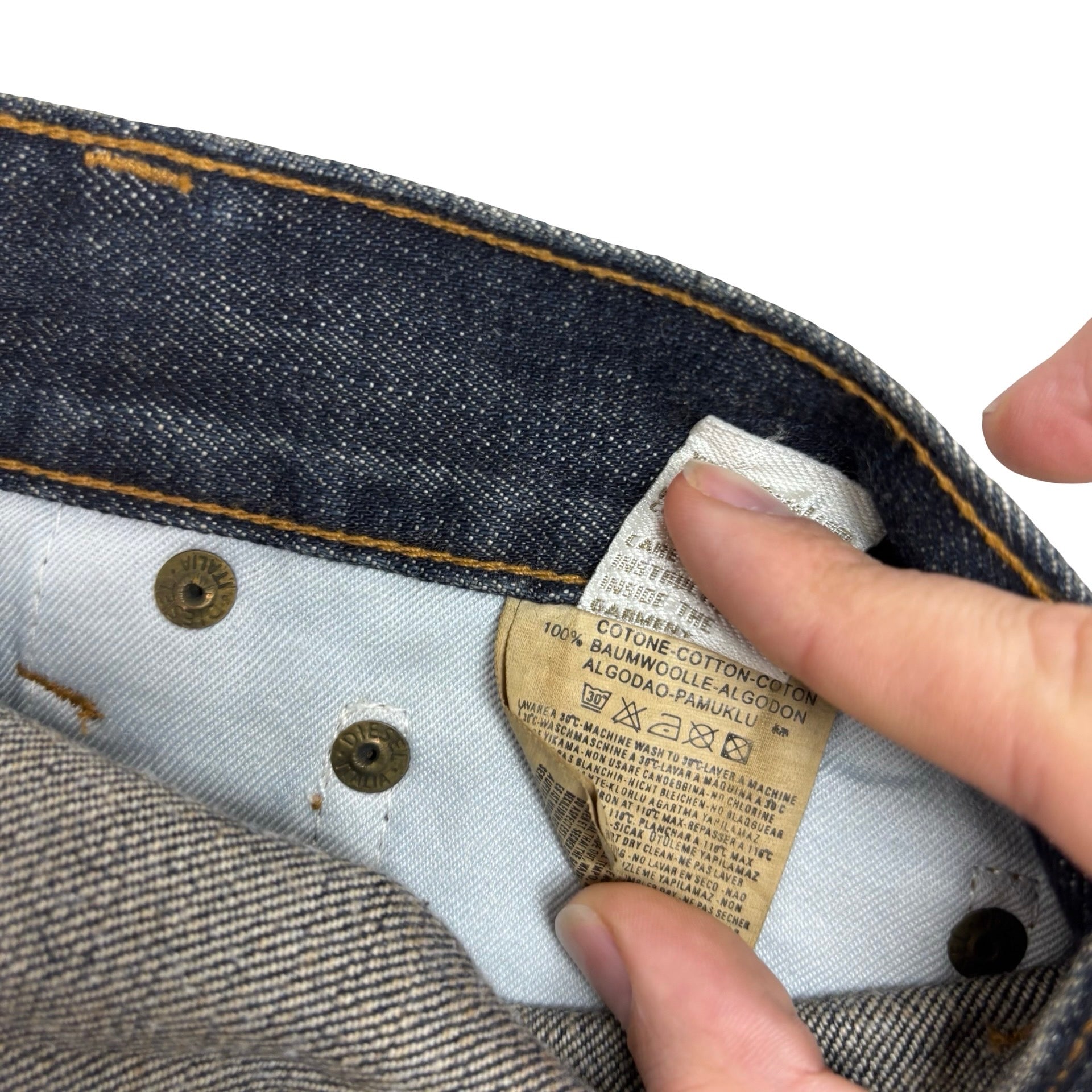 Diesel Jeans W32 L36 Mens Dark Blue Flare Bootcut Fit Vintage Y2K (E)