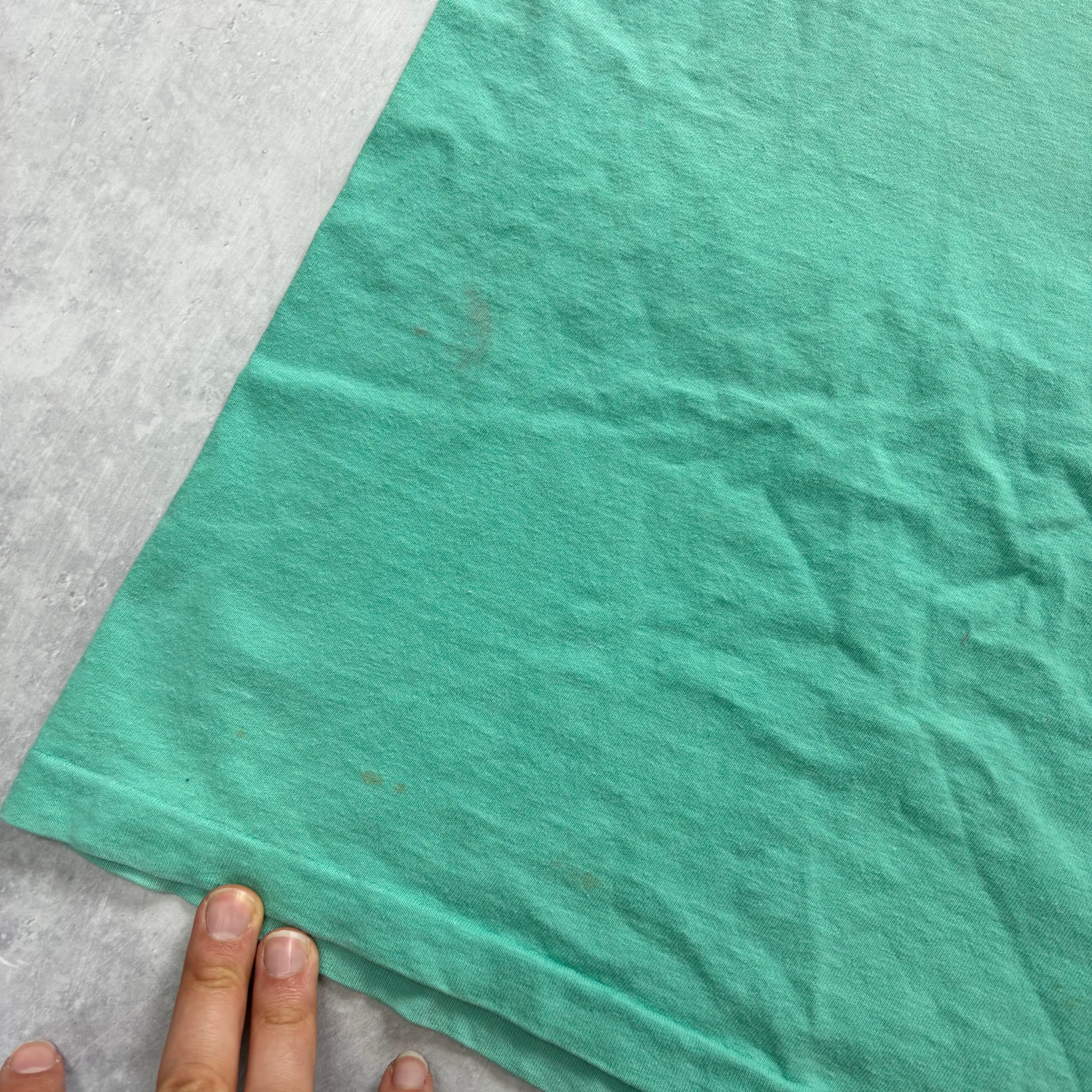 Vintage T Shirt Mens Medium Green Single Stitch Graphic Print 90s Nature