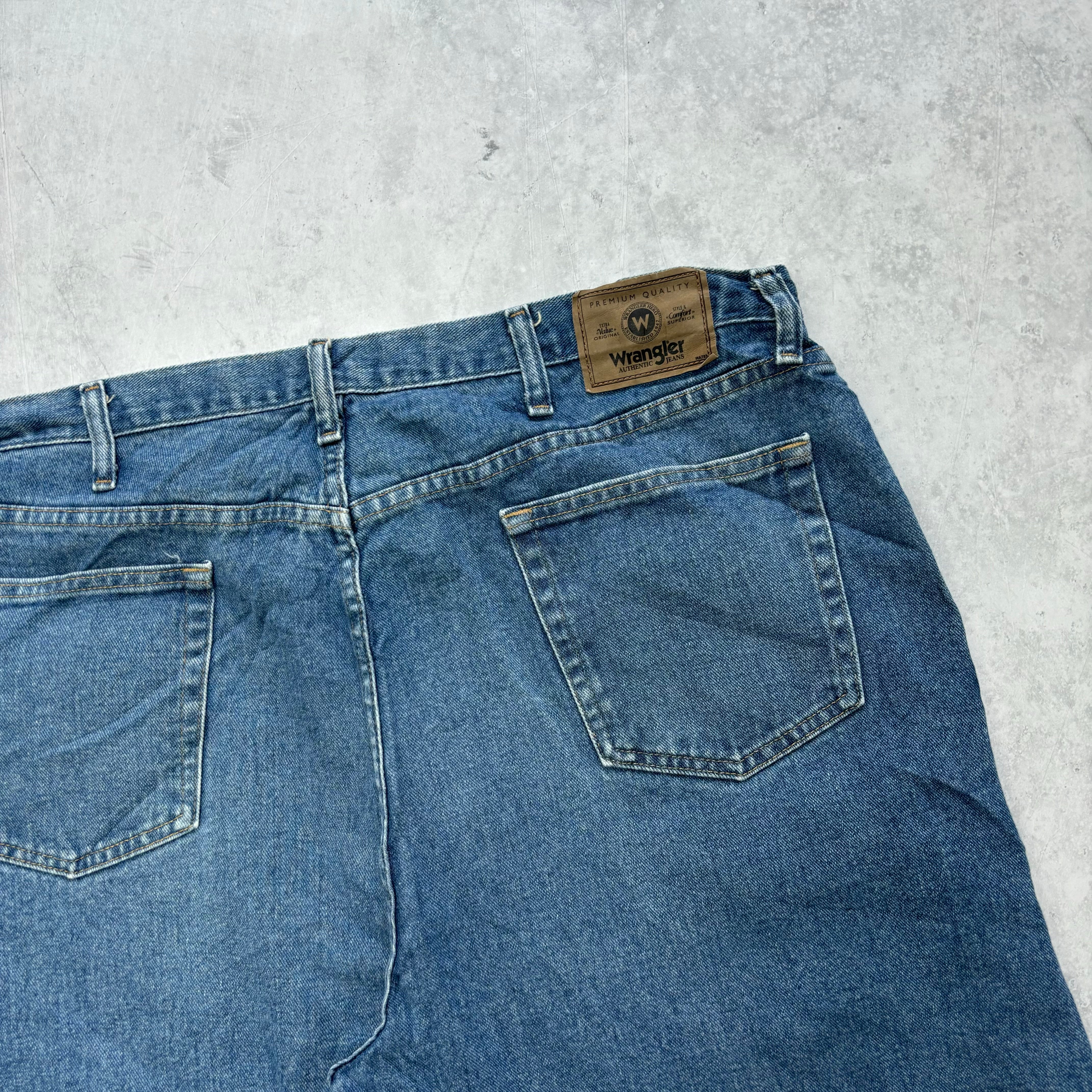 Vintage Wrangler Jorts W42 Mens Denim Shorts Mid Blue Baggy Relaxed Fit