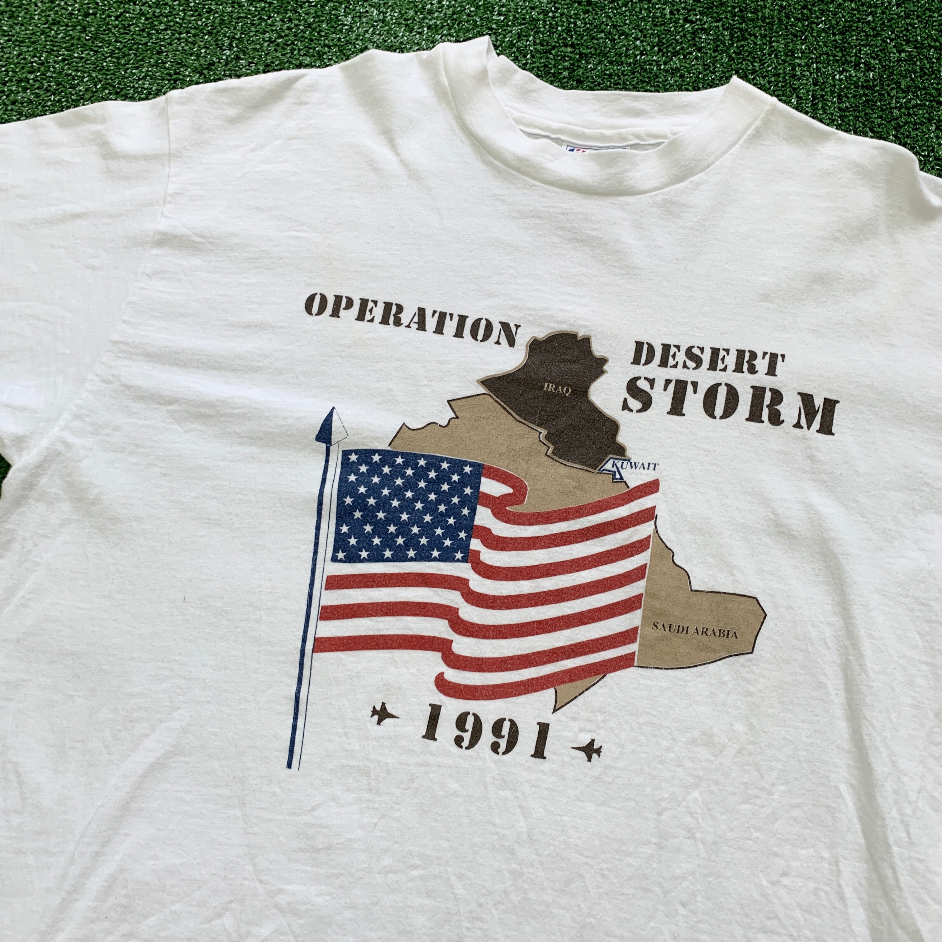 Vintage T Shirt Mens Large White Single Stitch Graphic Print 90s Desert Storm