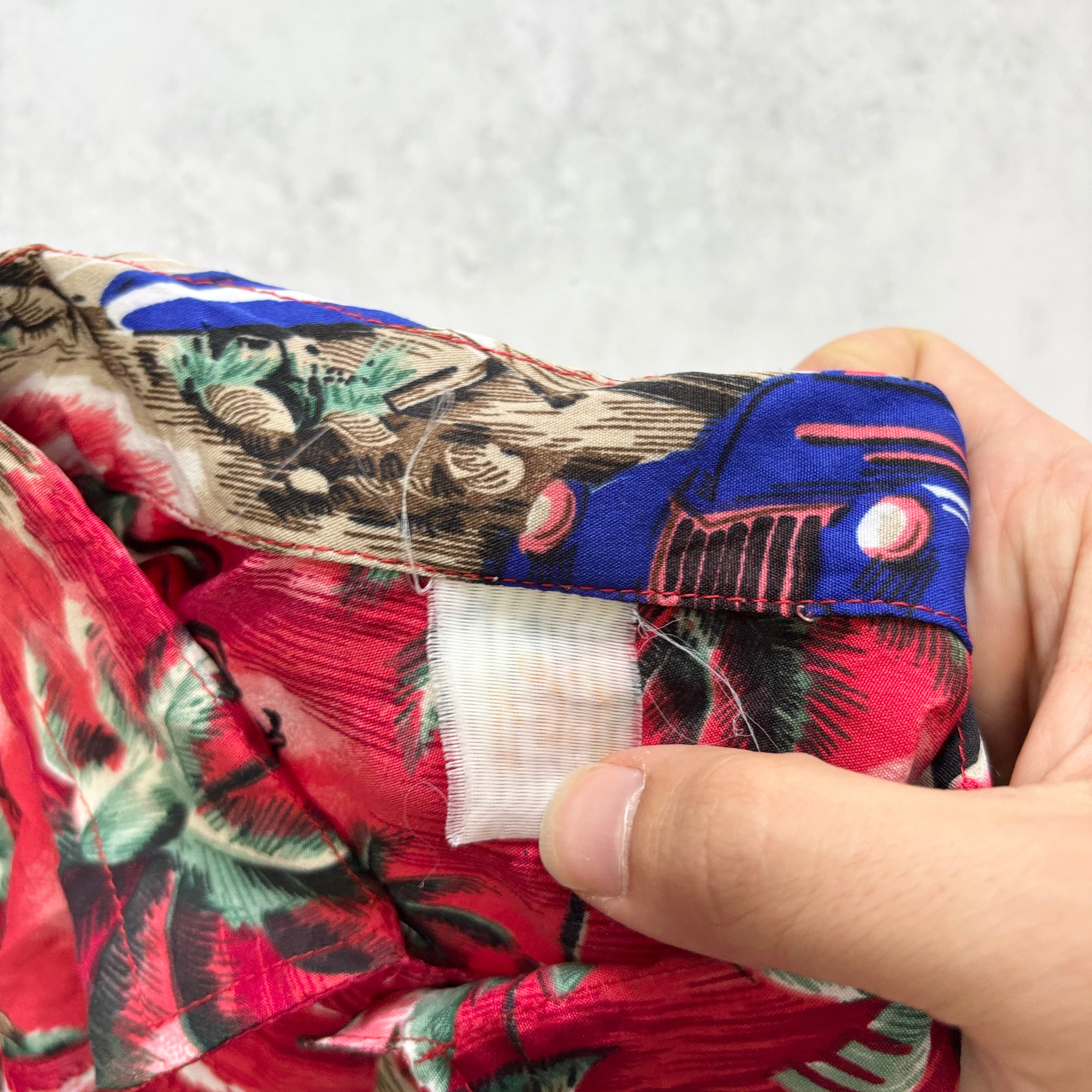 Hawaiian Shirt Mens XL Red Floral Aloha Short Sleeve Lightweight (E)