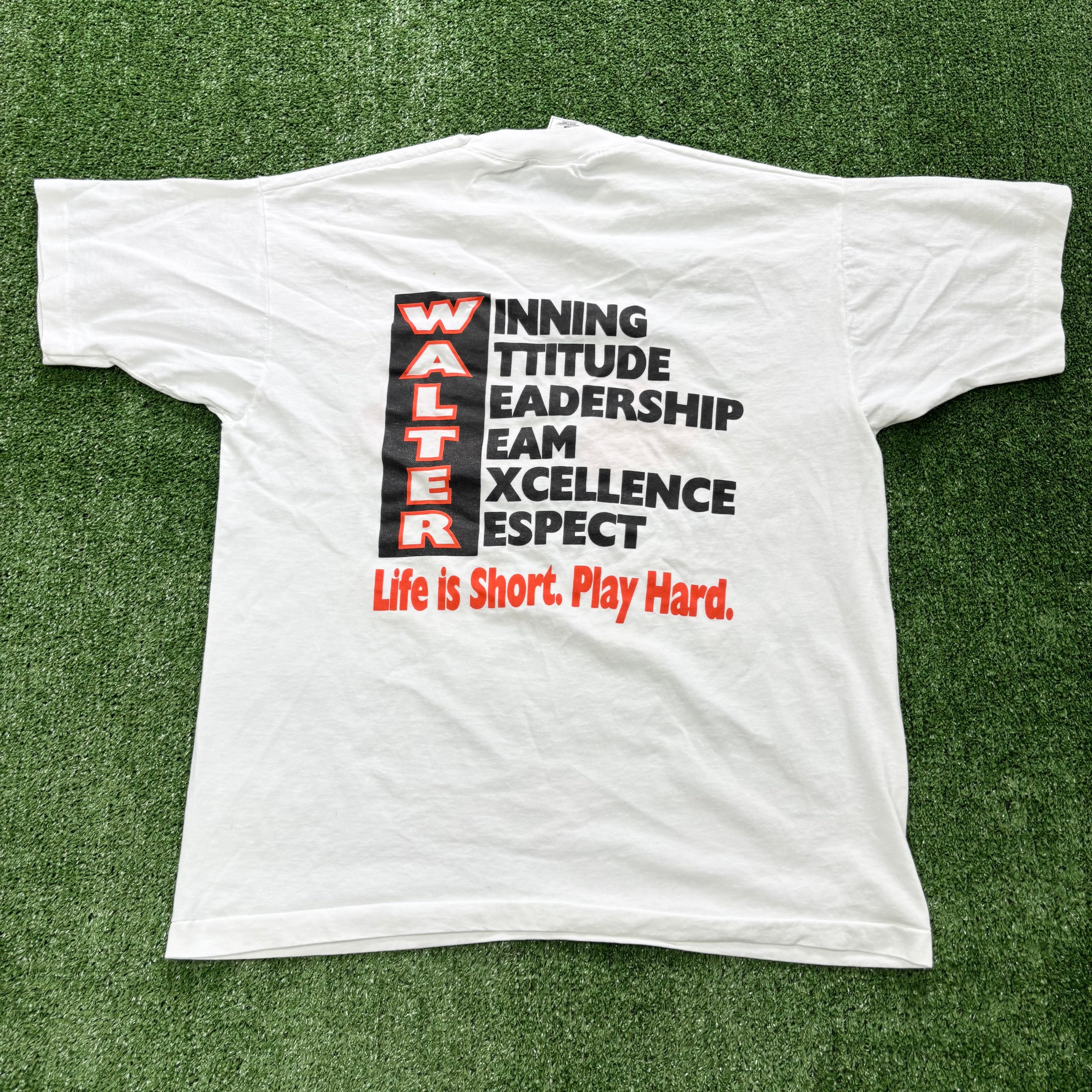 Vintage T Shirt Mens Medium White Single Stitch Graphic Print 90s USA