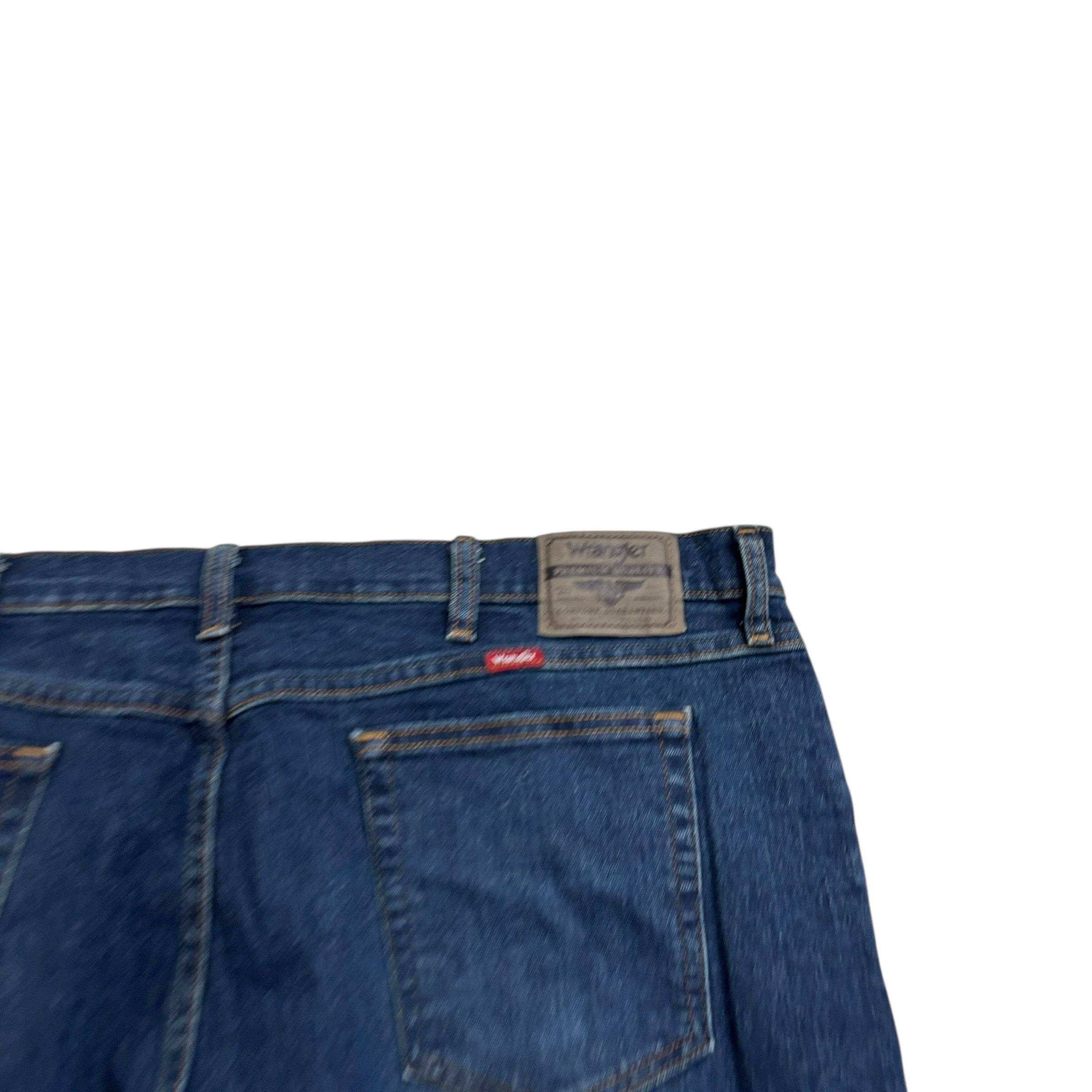 Wrangler Jeans W42 L30 Mens Dark Blue Relaxed Straight Fit Stretch Denim (E)