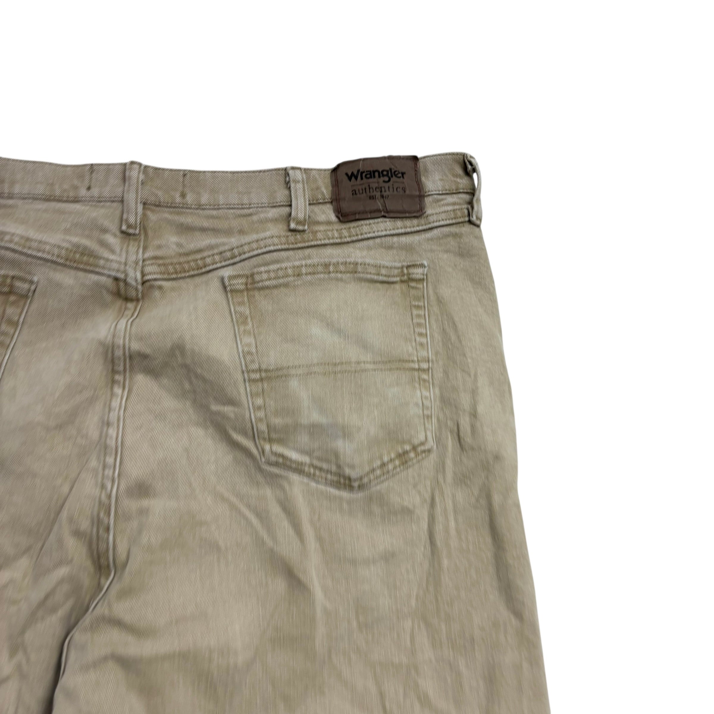 Wrangler Jeans W42 L32 Mens Cream Relaxed Straight Fit Stretch Denim (E)