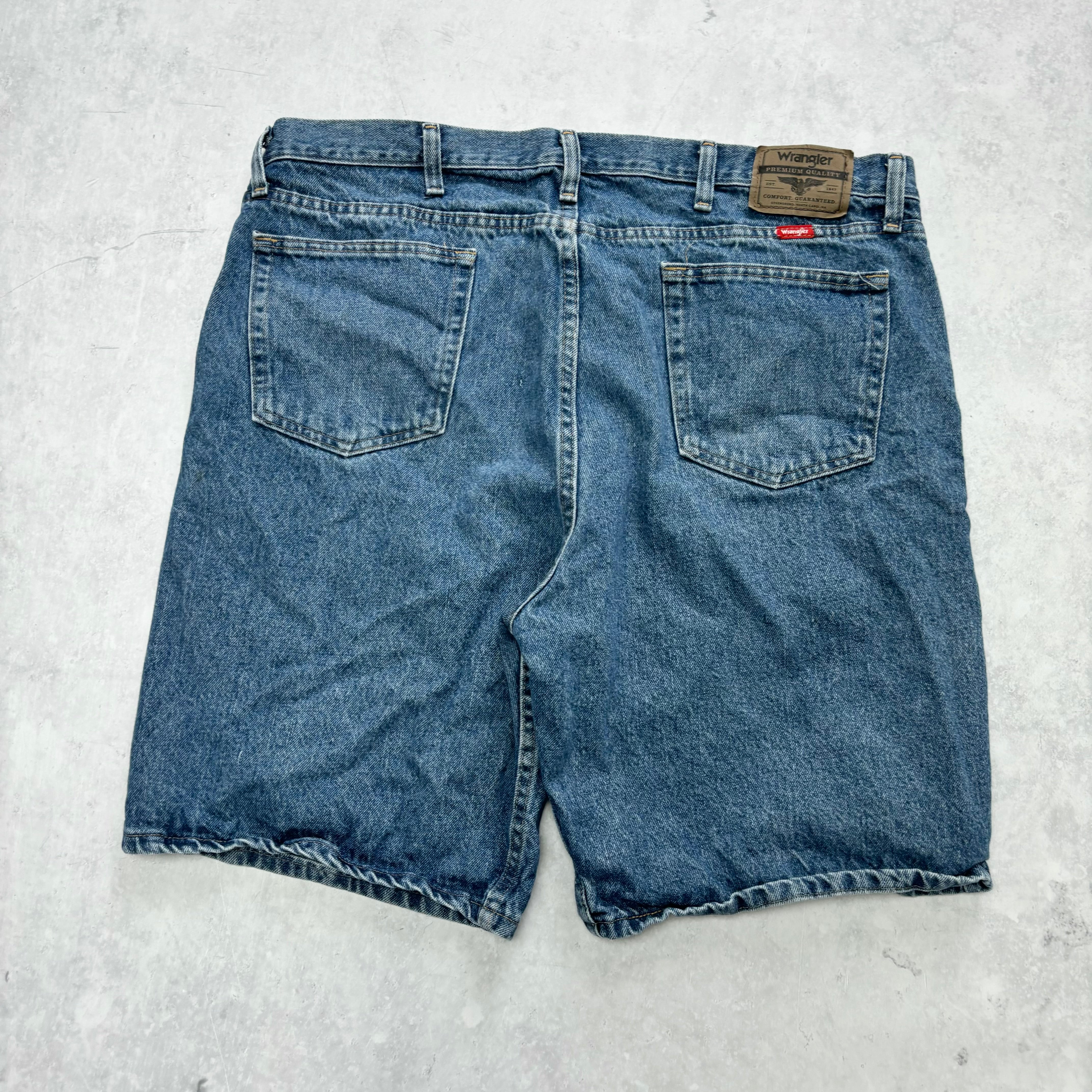 Vintage Wrangler Jorts W40 Mens Denim Shorts Mid Blue Baggy Relaxed Fit