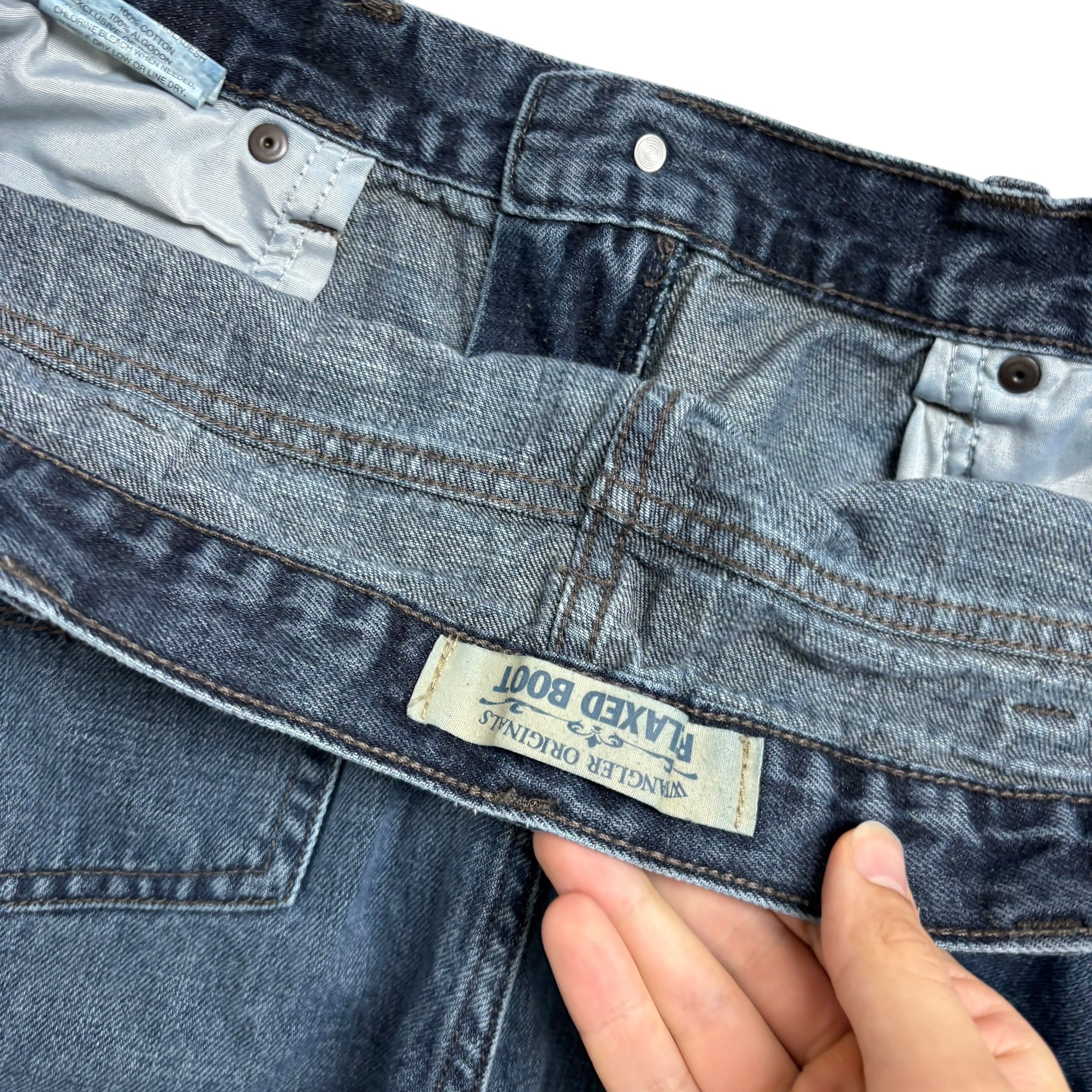 Wrangler Jeans W36 L30 Mens Dark Blue Relaxed Bootcut Fit Vintage Denim (F)