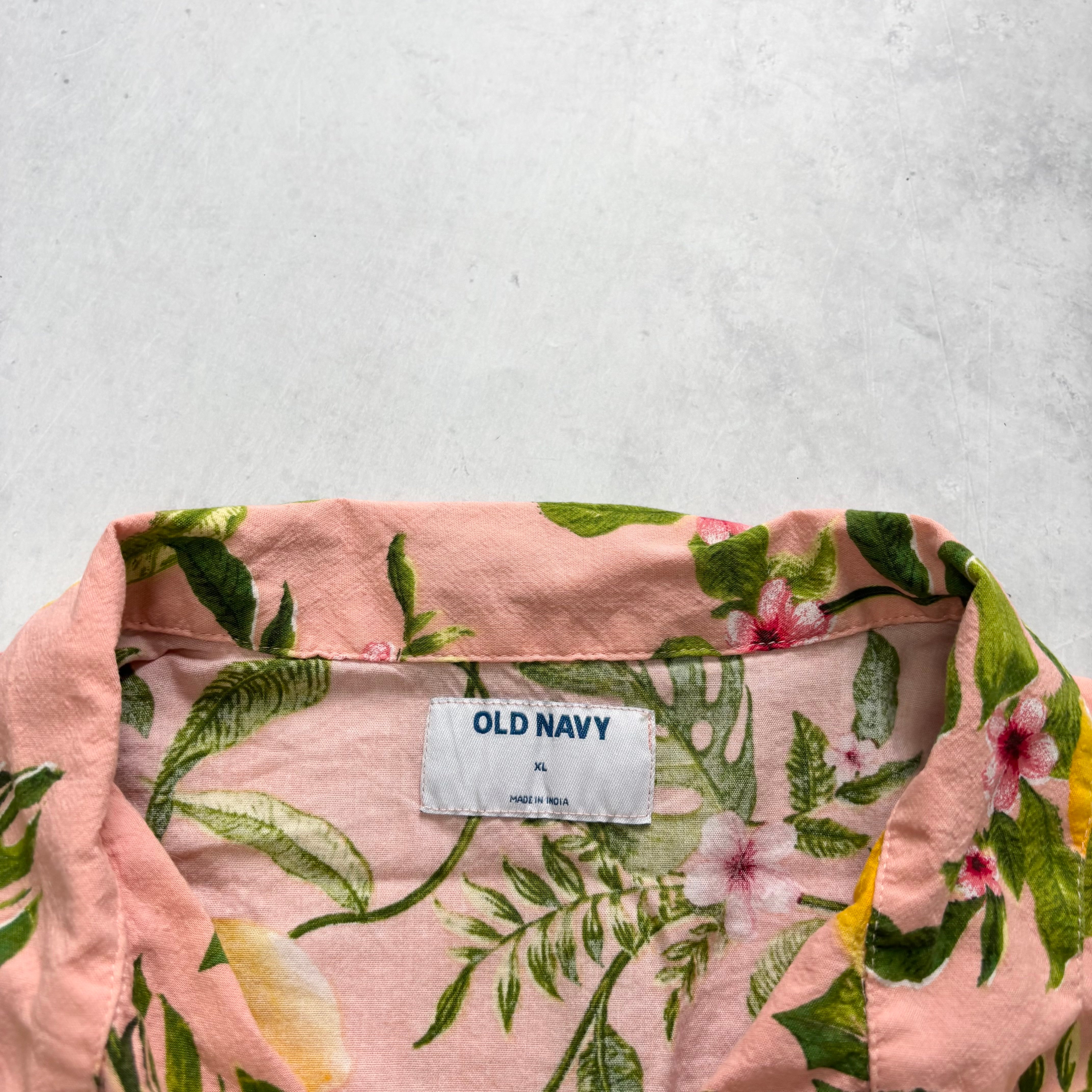 Hawaiian Shirt Mens XL Pink Floral Aloha Short Sleeve Cotton Old Navy (E)