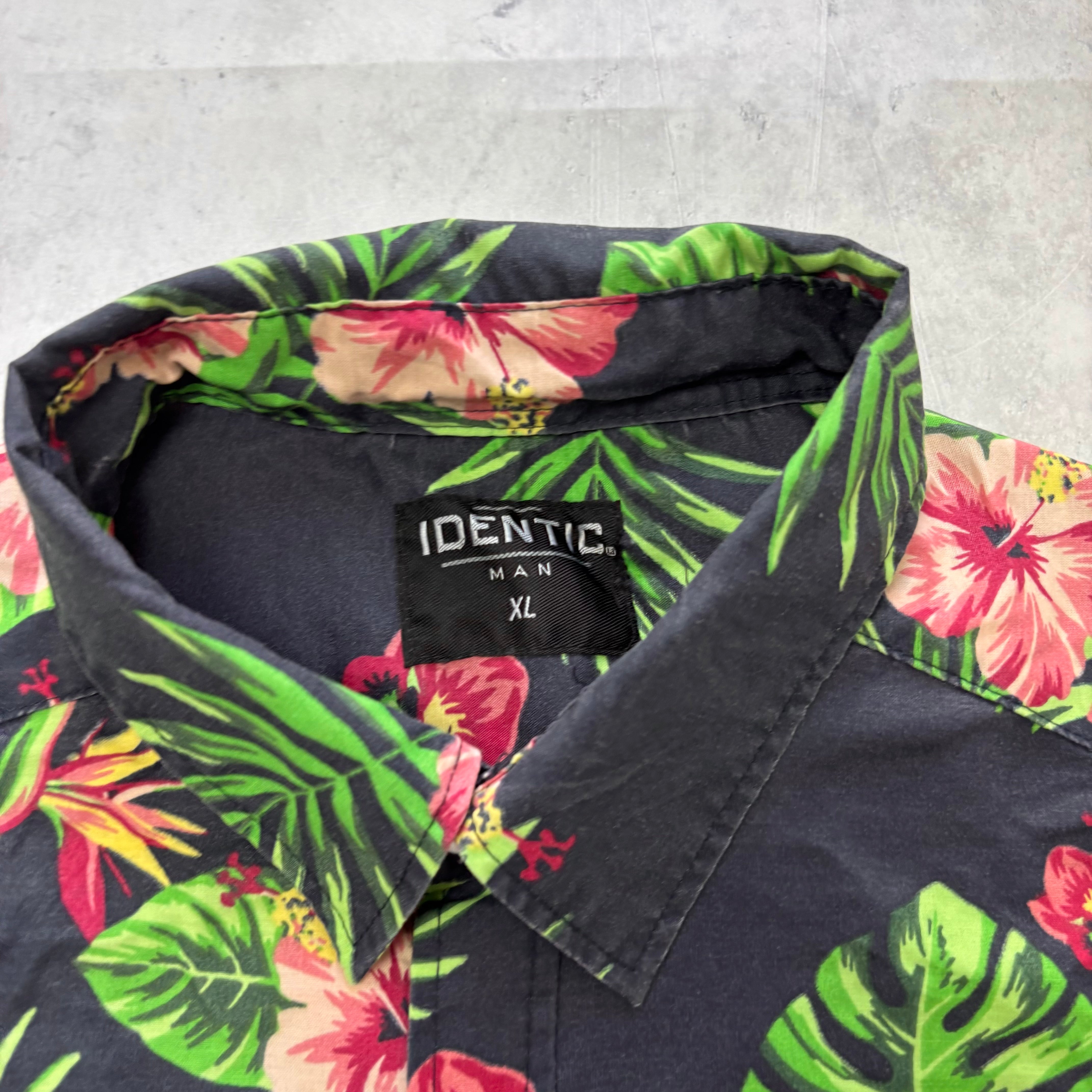 Hawaiian Shirt Mens XL Black Multi Floral Aloha Short Sleeve Slim Fit (E)