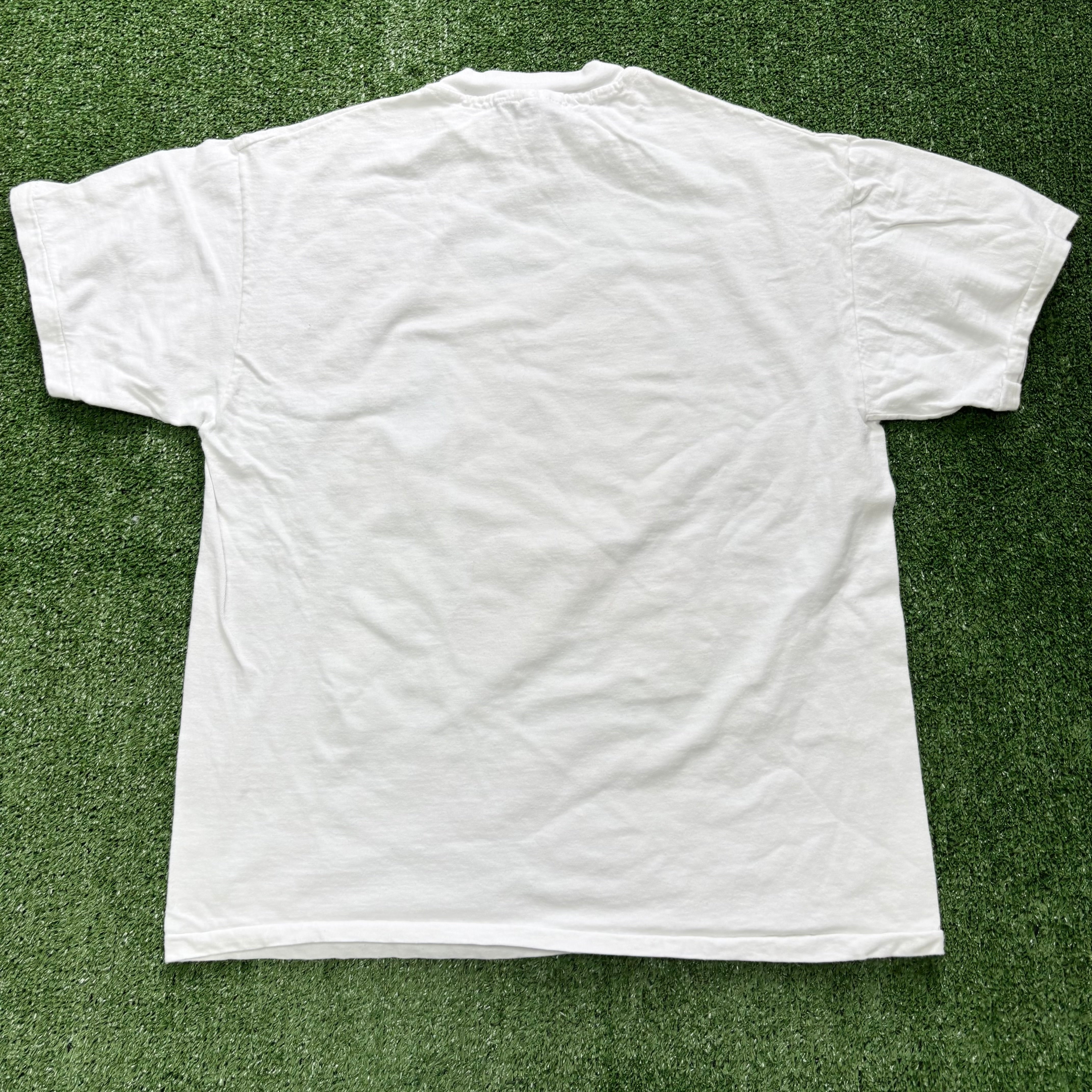 Vintage T Shirt Mens Medium White Single Stitch Graphic Print 90s USA