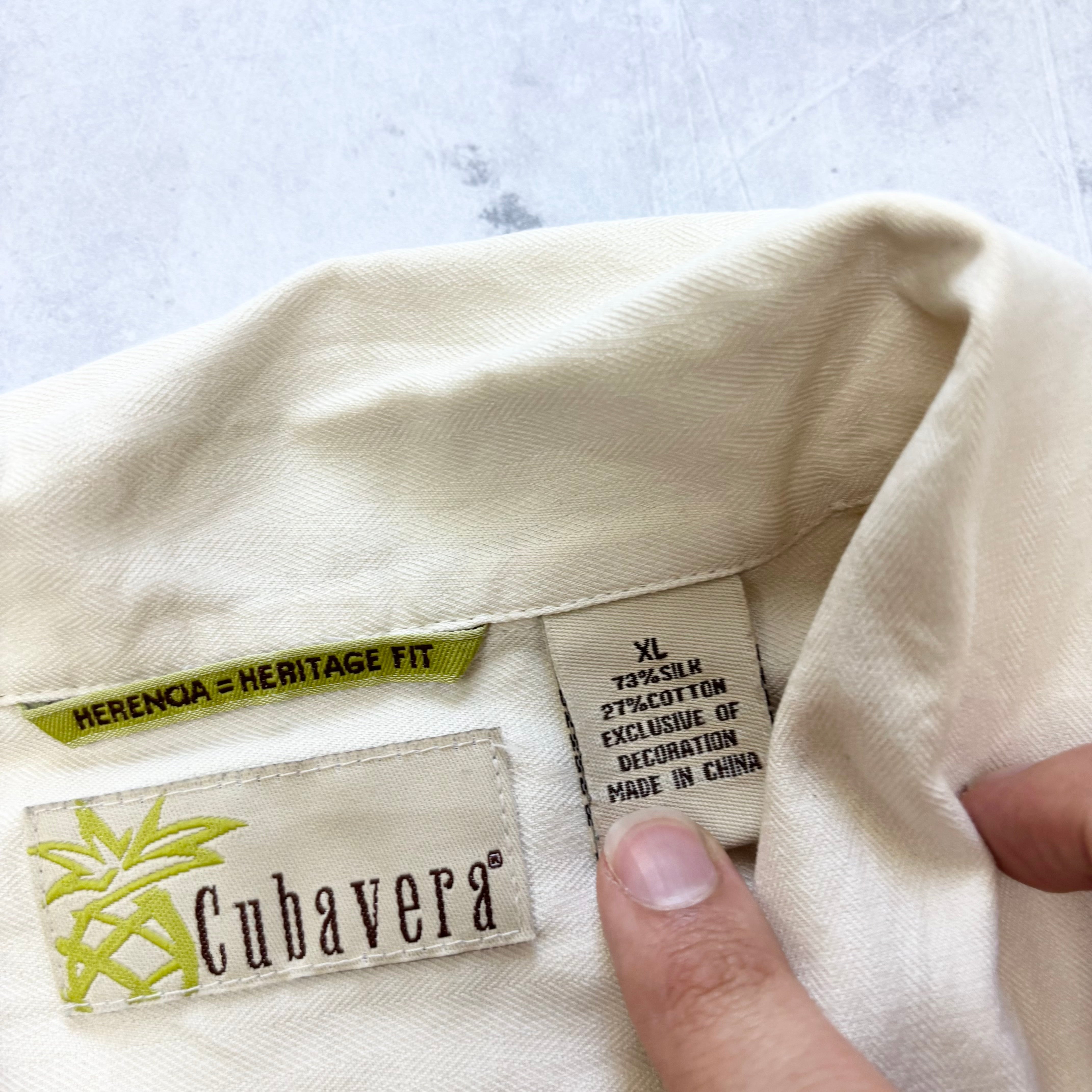 Vintage Shirt Mens XL Cream Floral Aloha Short Sleeve Silk (E)