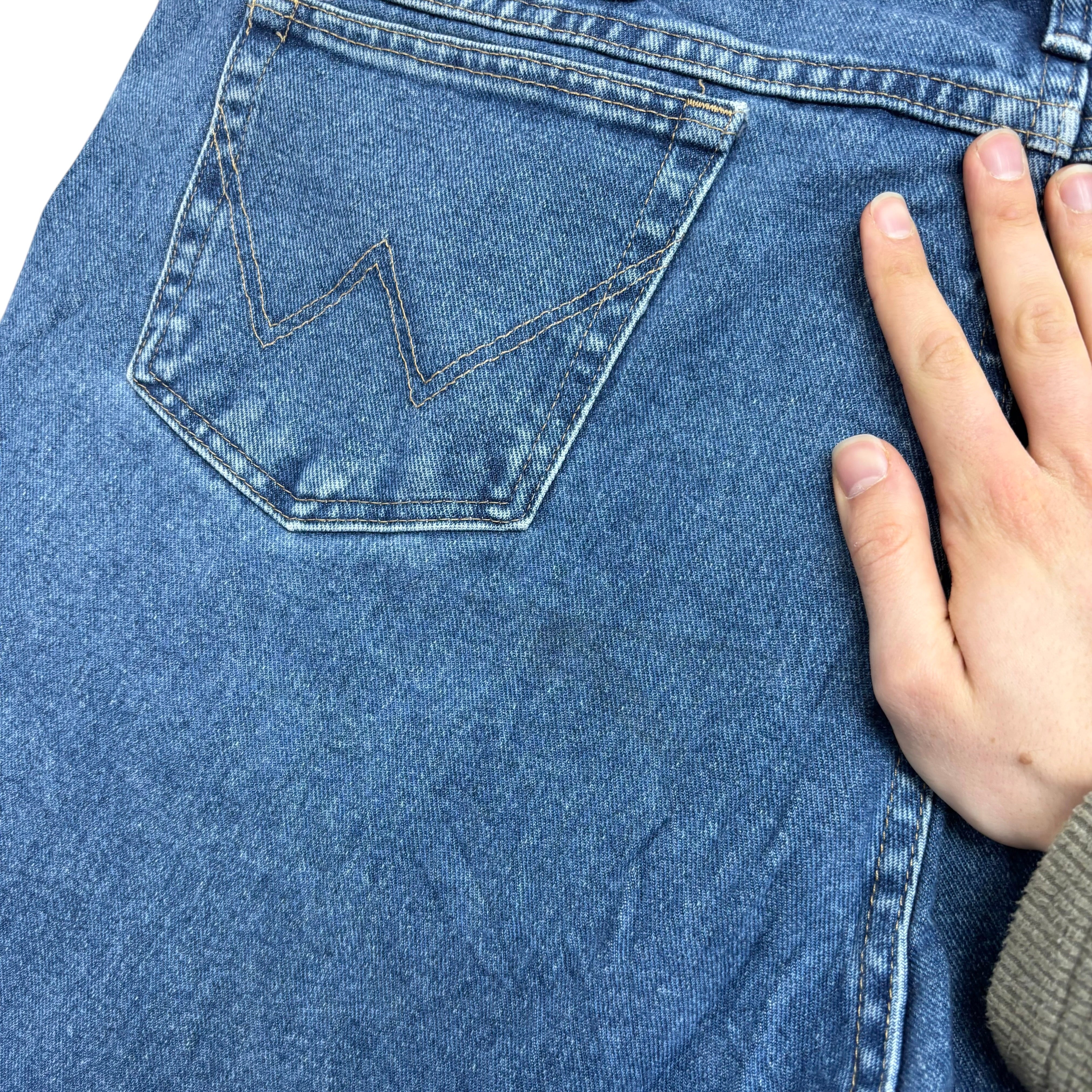 Wrangler Jeans W42 L30 Mens Mid Blue Relaxed Straight Fit Vintage Denim