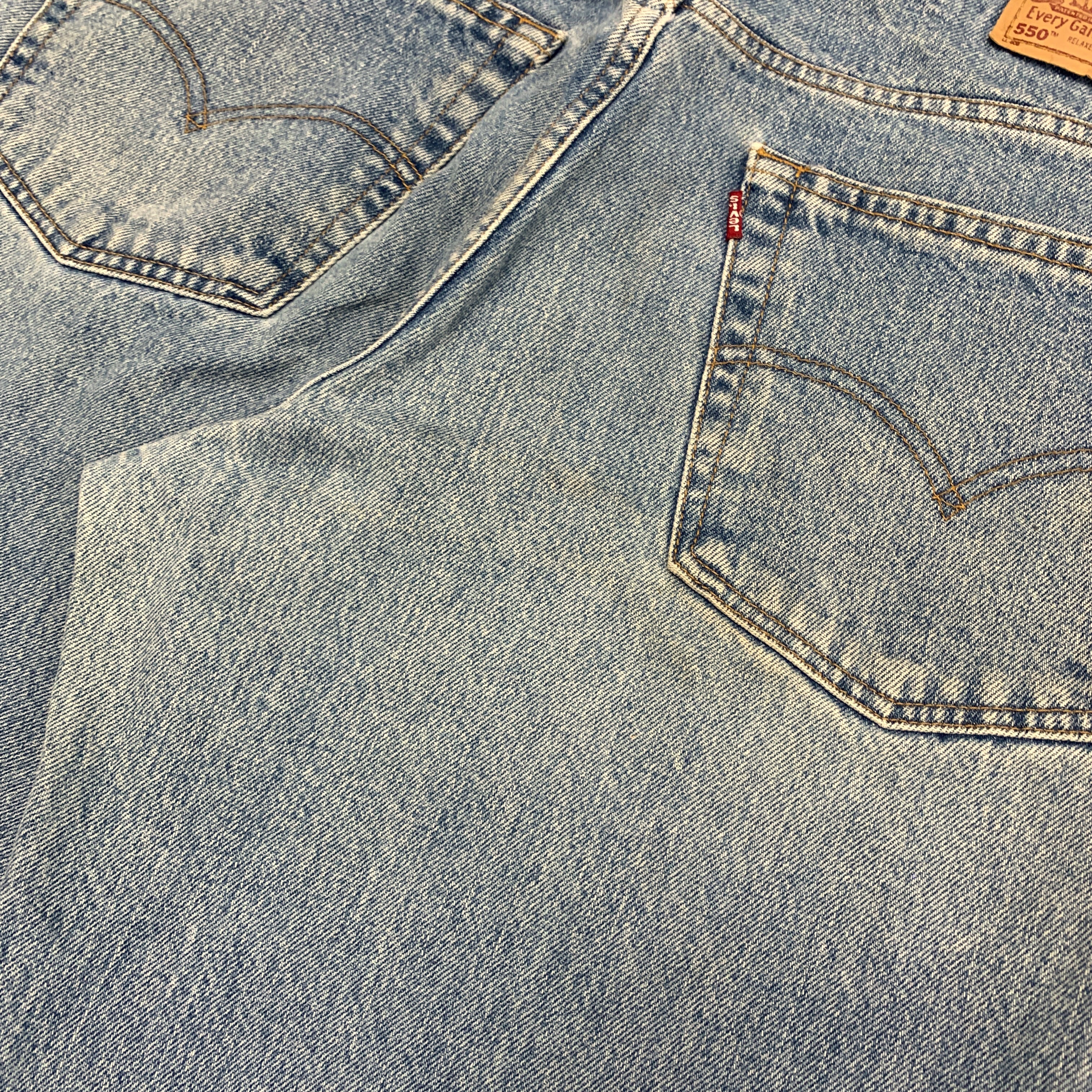 Vintage Levi's 550 Jeans W38 L34