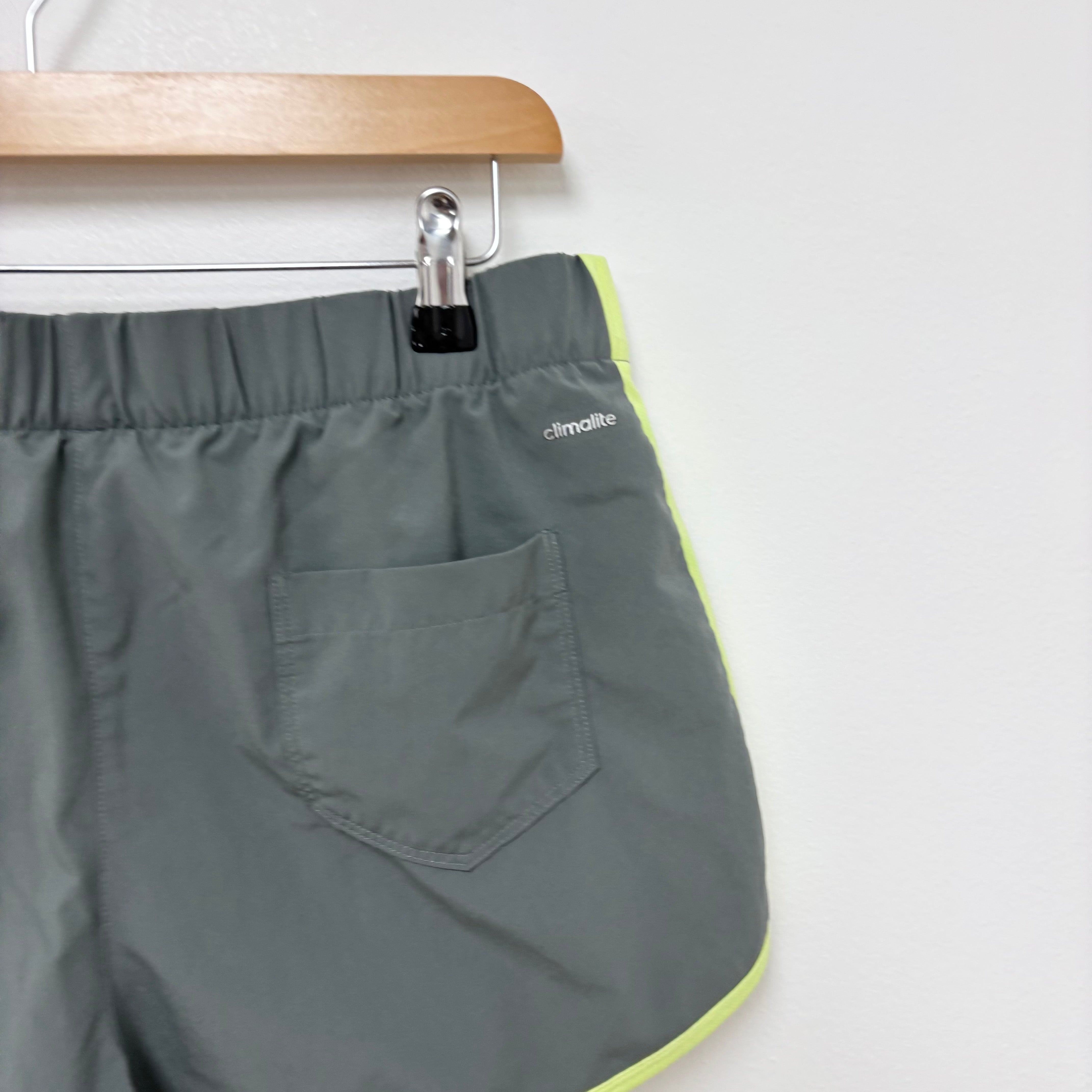 Adidas Shorts Womens Large Grey Sports Running Gym Athletic Pockets (E)