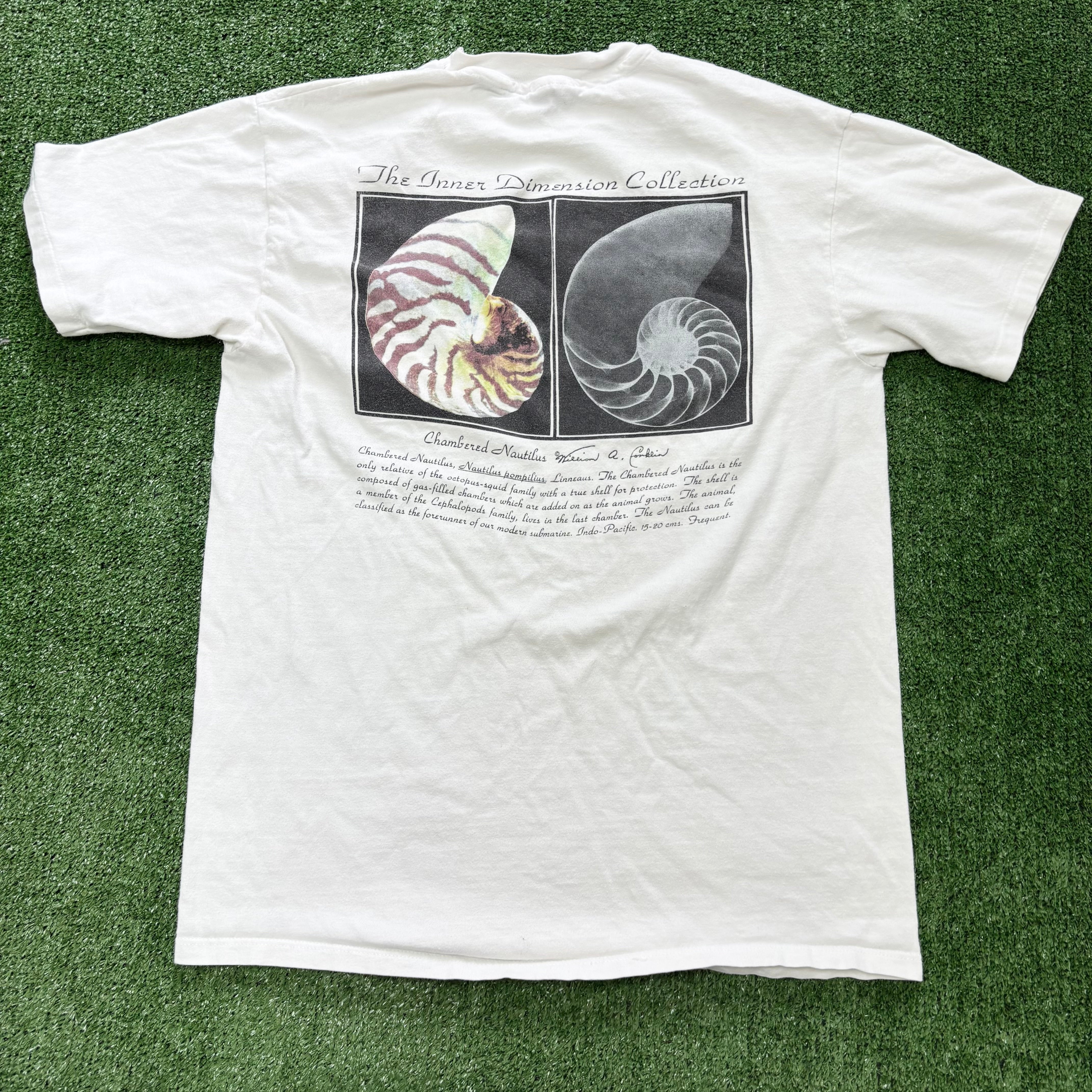 Vintage T Shirt Mens Large White Single Stitch Graphic Print 90s Shells (E)