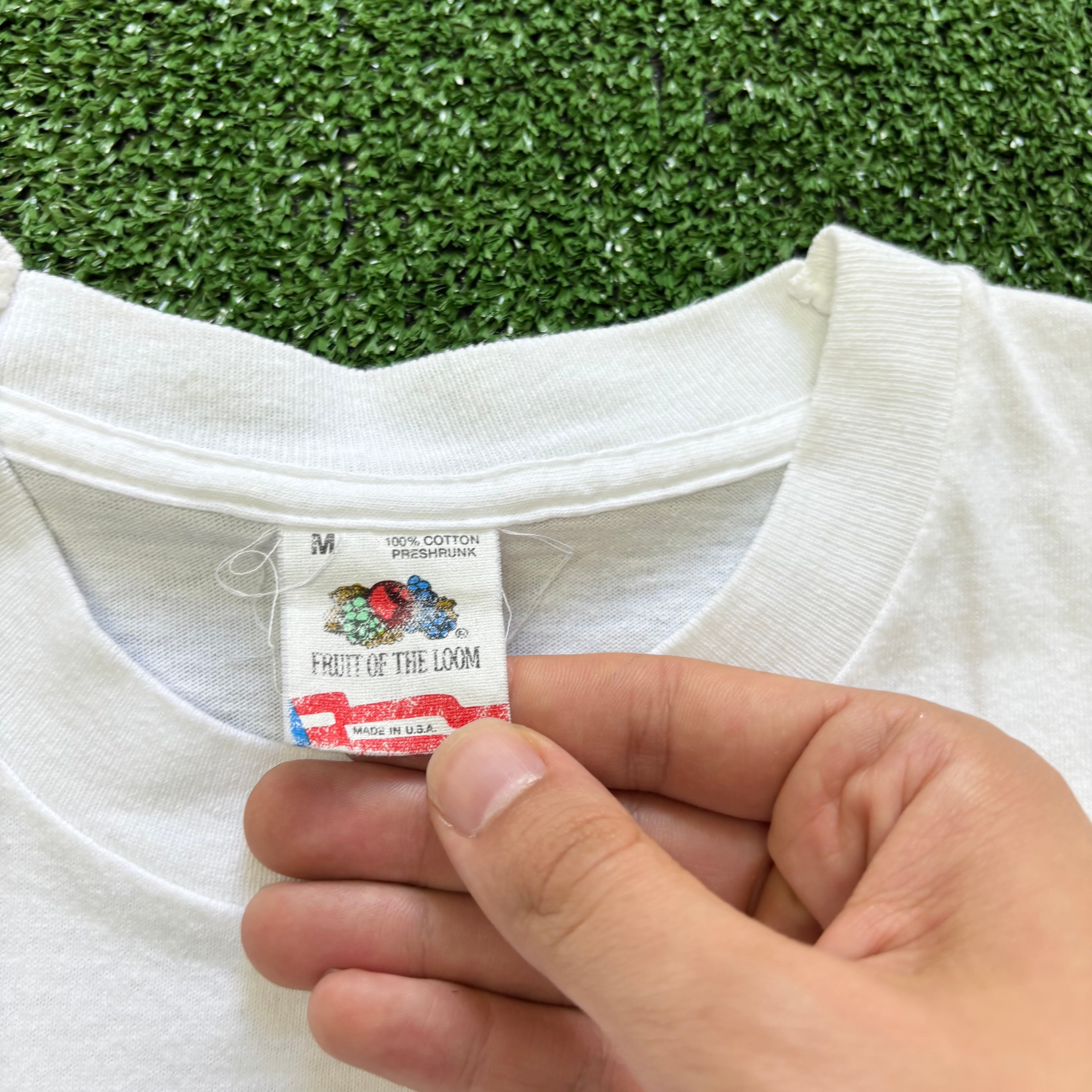 Vintage T Shirt Mens Small White Single Stitch Graphic Print 90s Tourist (E)