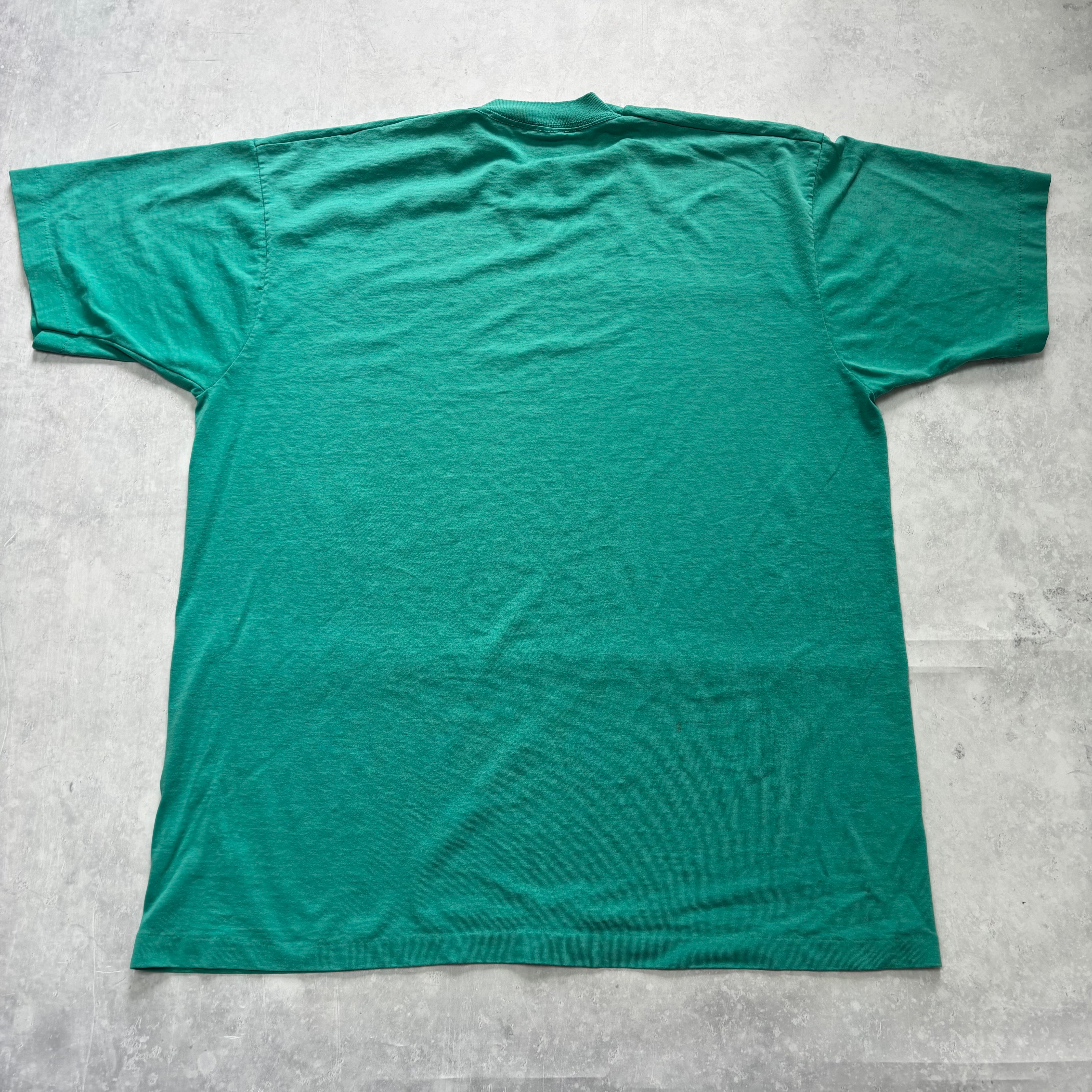 Vintage T Shirt Mens XL Green Single Stitch Graphic Print 90s Museum USA