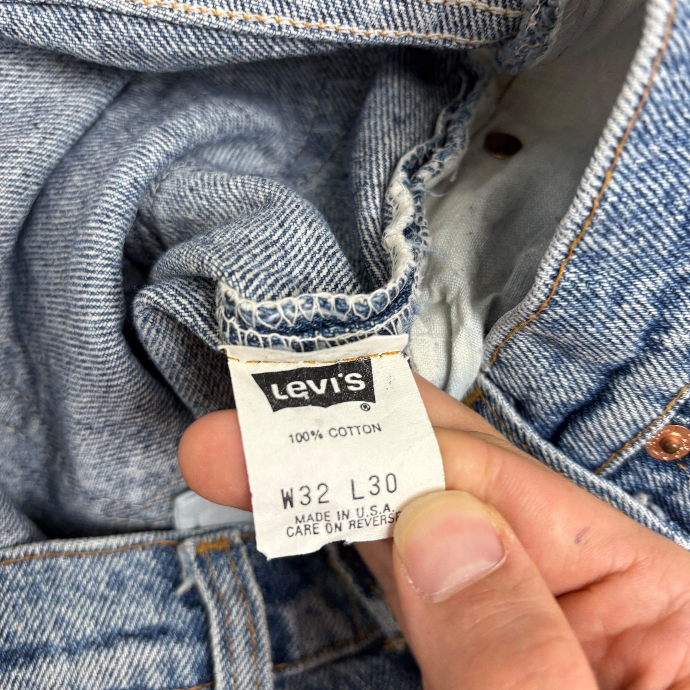 Levis 550 Jeans W31 L30 Mens Mid Blue Relaxed Tapered Made In USA Vintage (E)