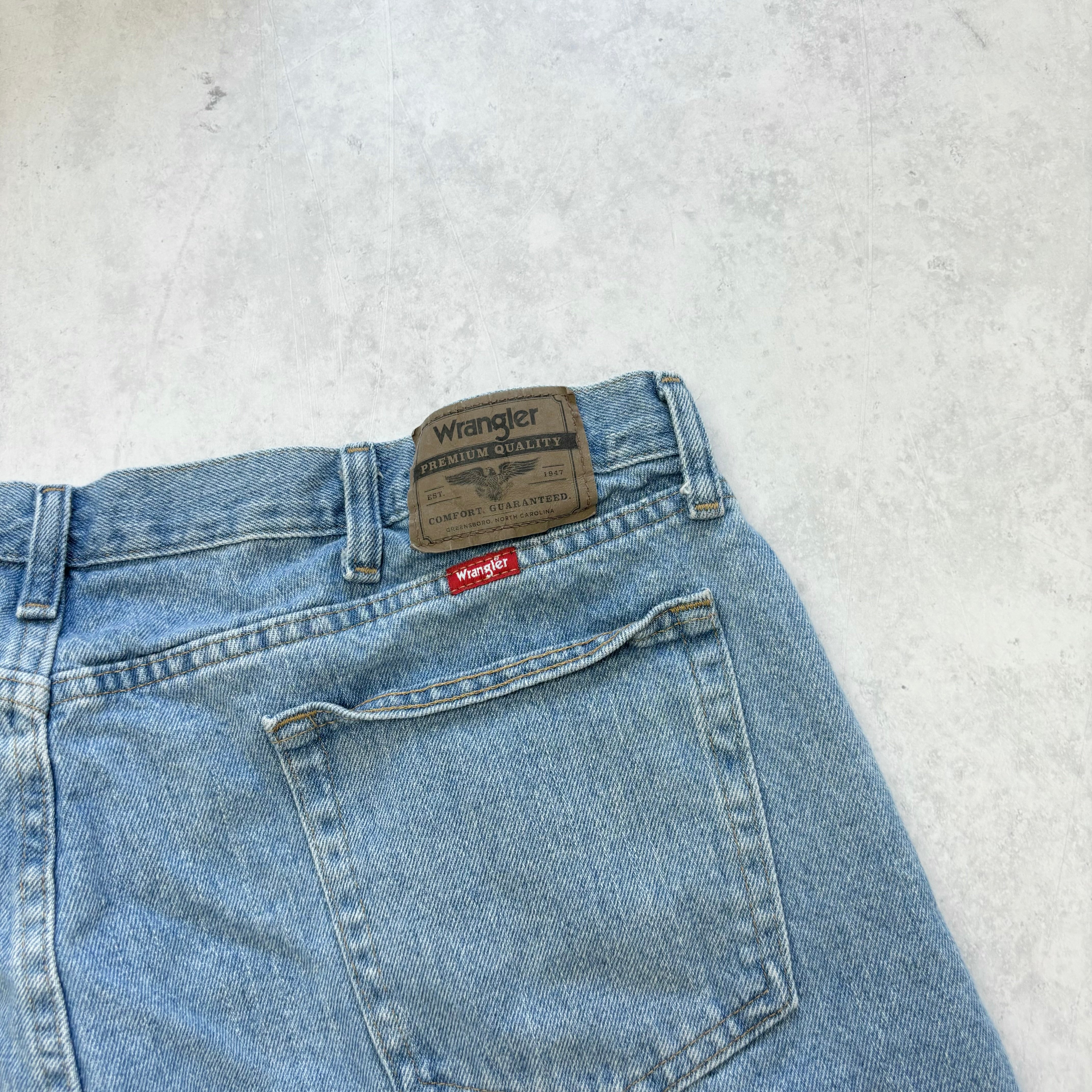 Vintage Wrangler Jorts W40 Mens Denim Shorts Light Blue Baggy Relaxed Fit