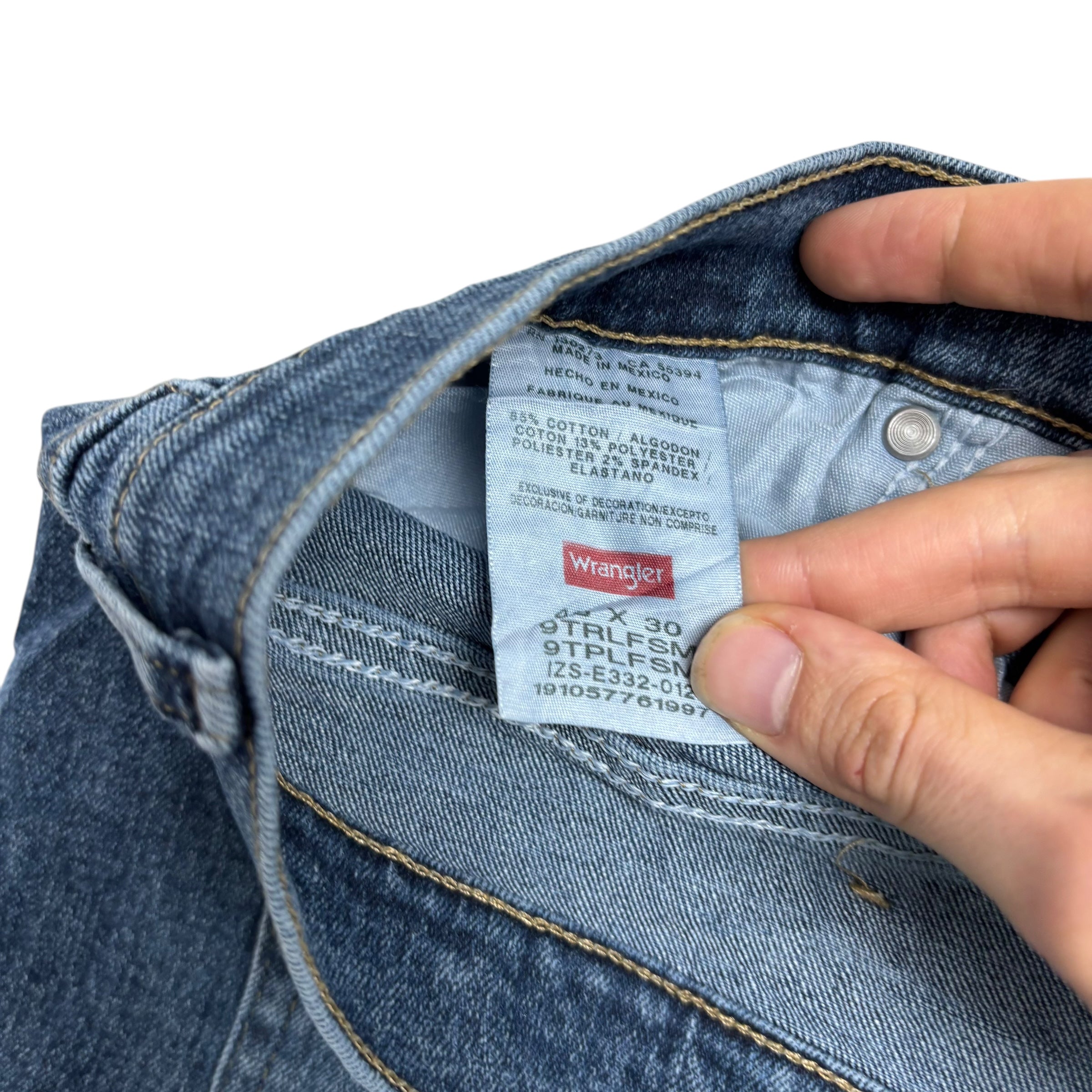 Wrangler Jeans W40 L30 Mens Mid Blue Relaxed Straight Fit Stretch Denim (E)