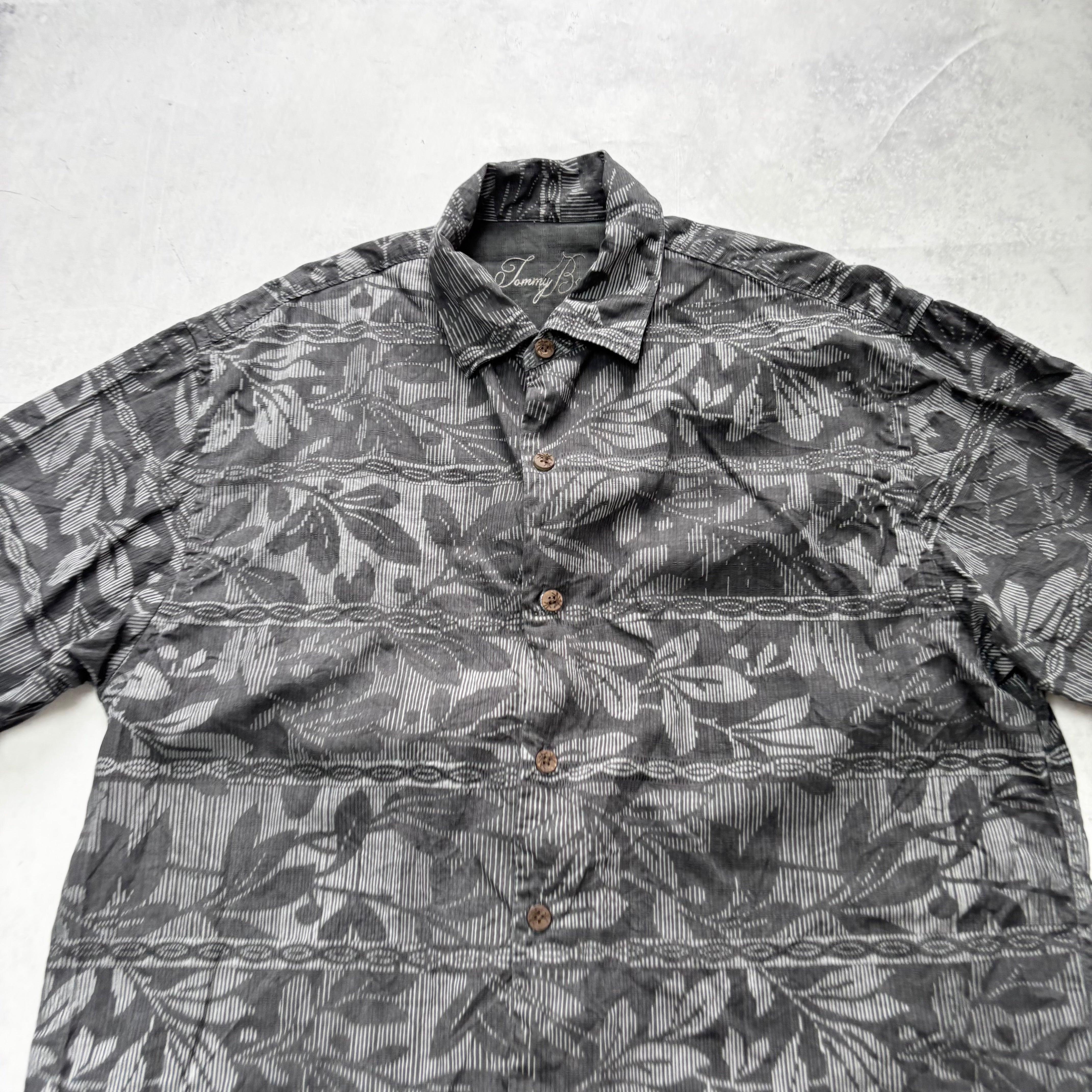 Vintage Hawaiian Shirt Mens Large Grey Silk Floral Aloha Short Sleeve (E)