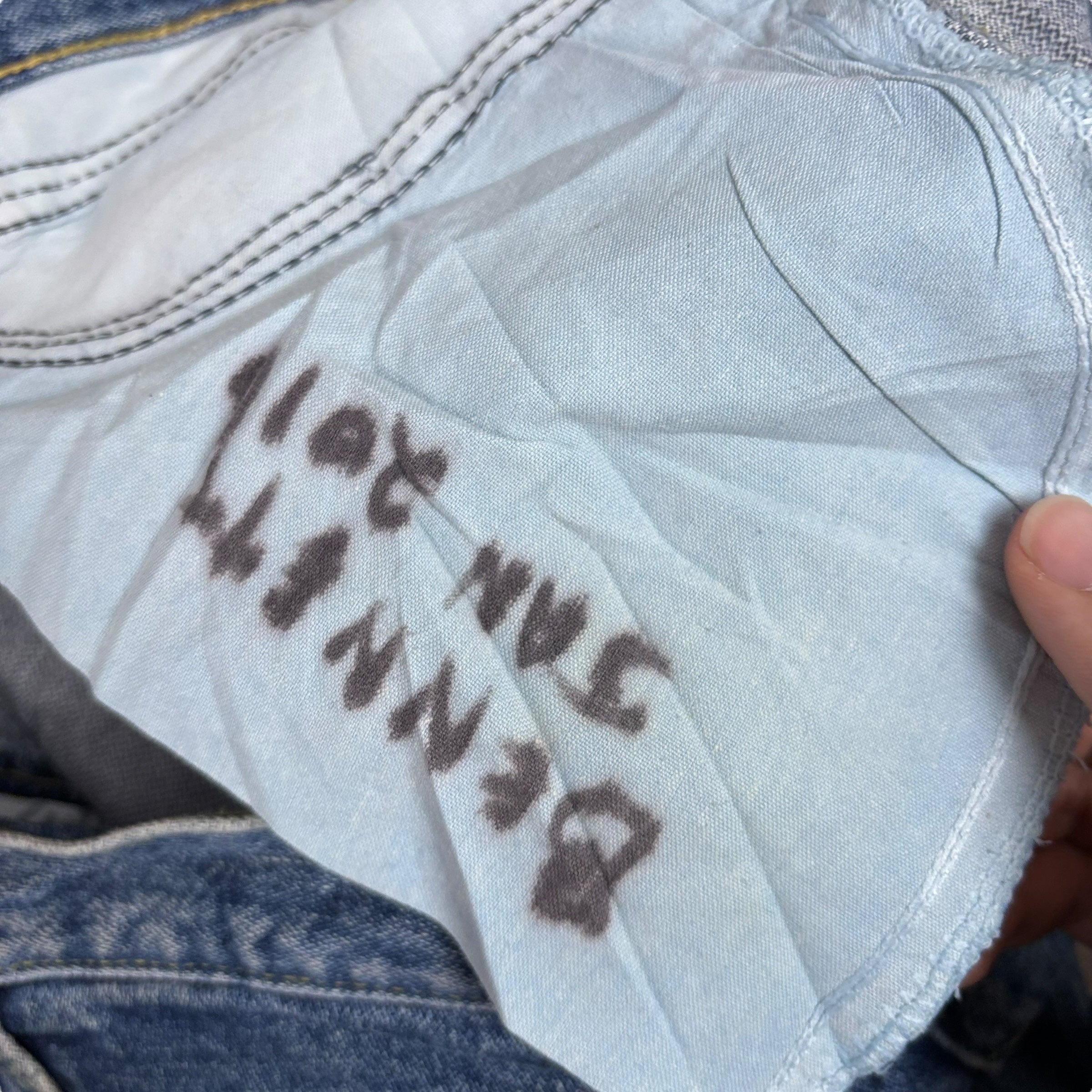 Wrangler Jeans Cowboy Cut W42 L33 Mens Mid Blue 13MG Regular Fit Denim