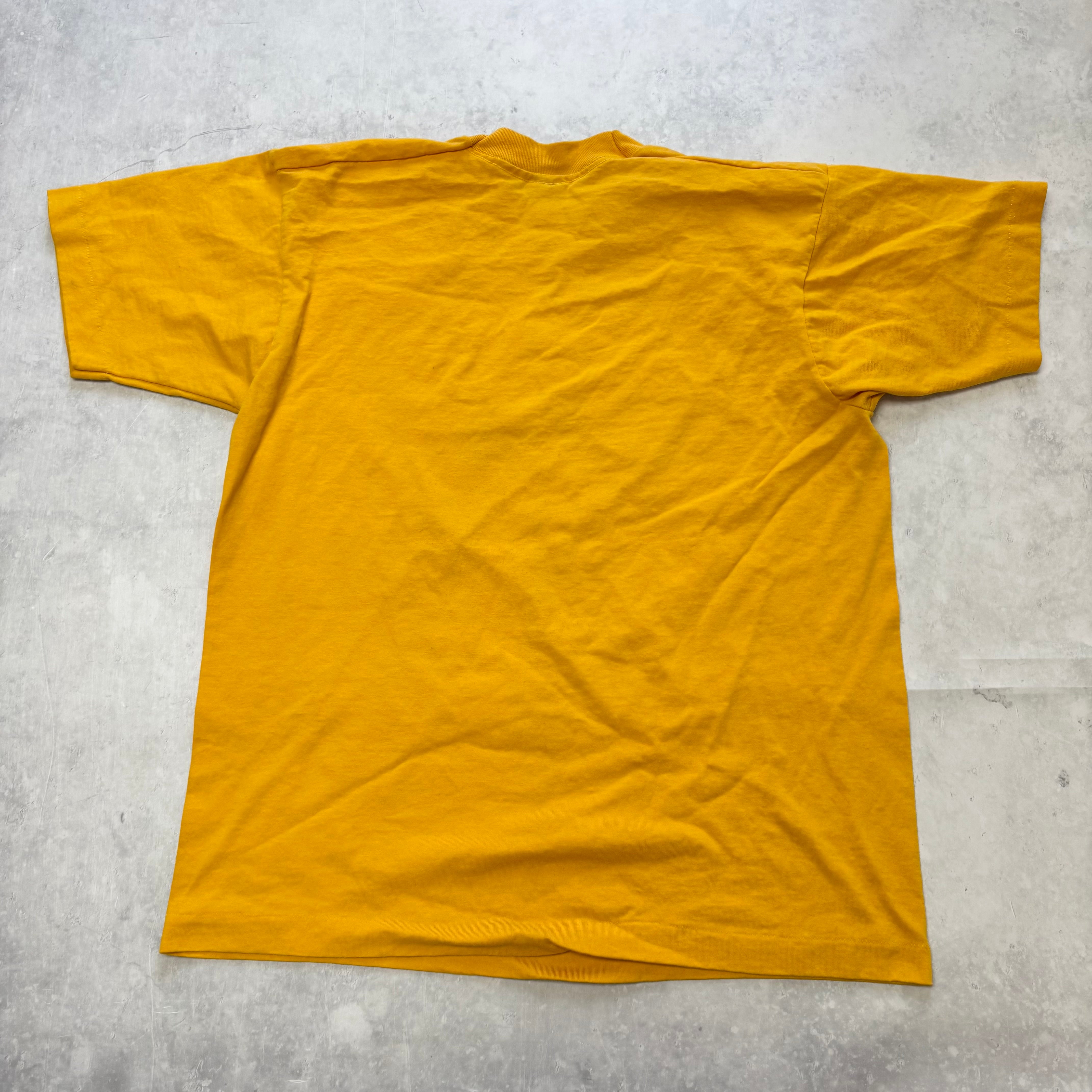 Vintage T Shirt Mens Small Yellow Single Stitch Graphic Print 90s USA (E)