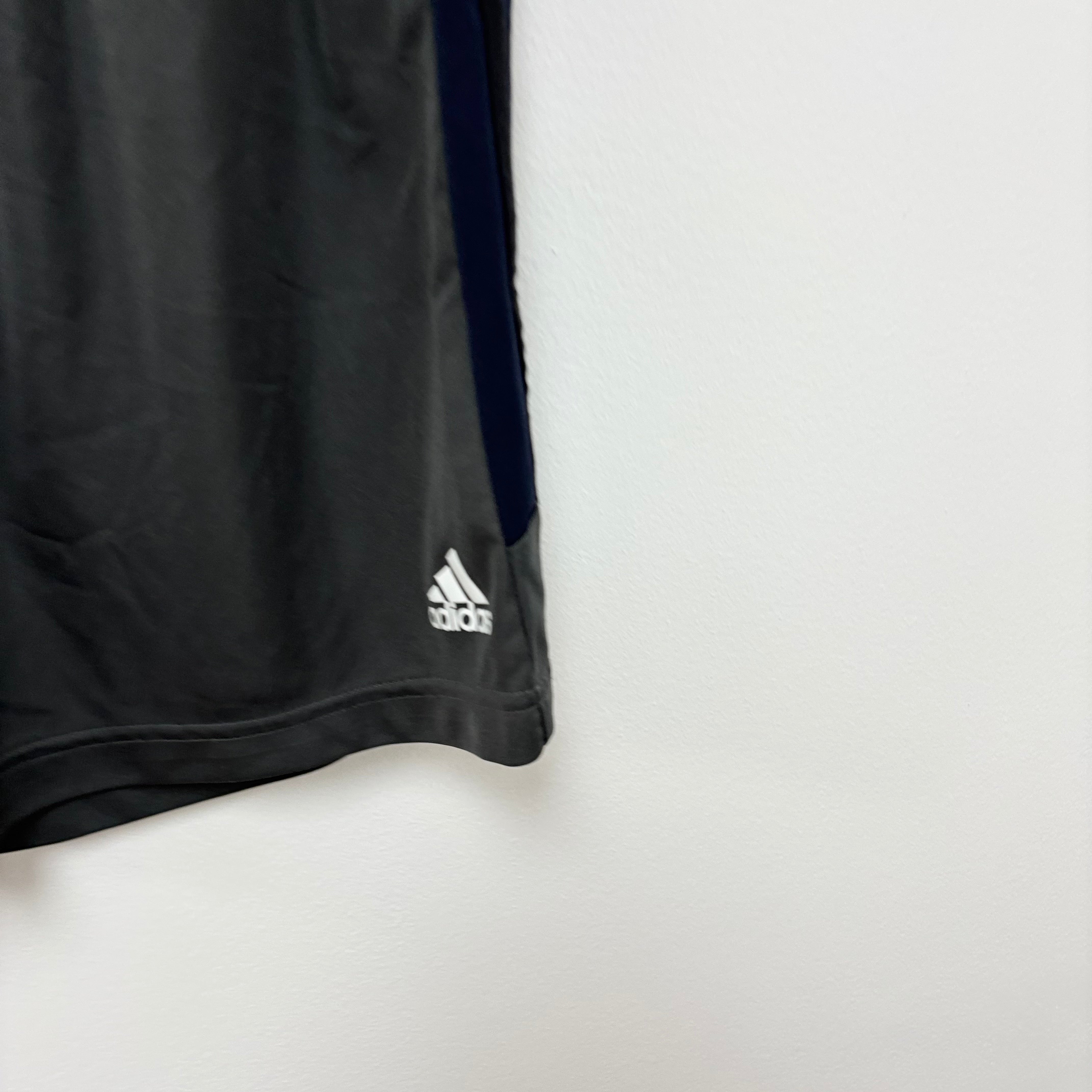 Adidas Shorts Mens XL Grey Sports Running Gym Athletic Pockets (E)