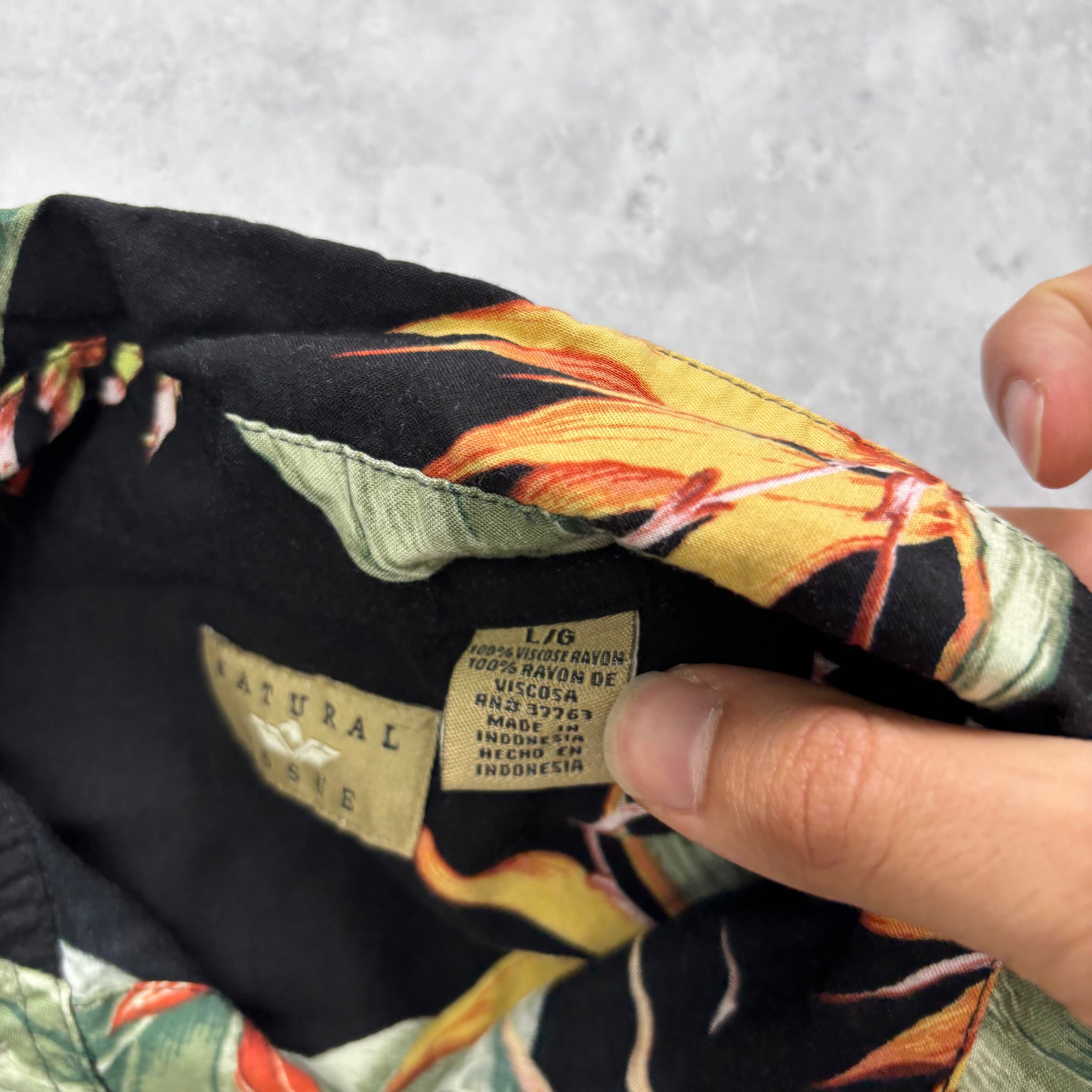 Vintage Hawaiian Shirt Mens Large Black Floral Aloha Short Sleeve Rayon (E)