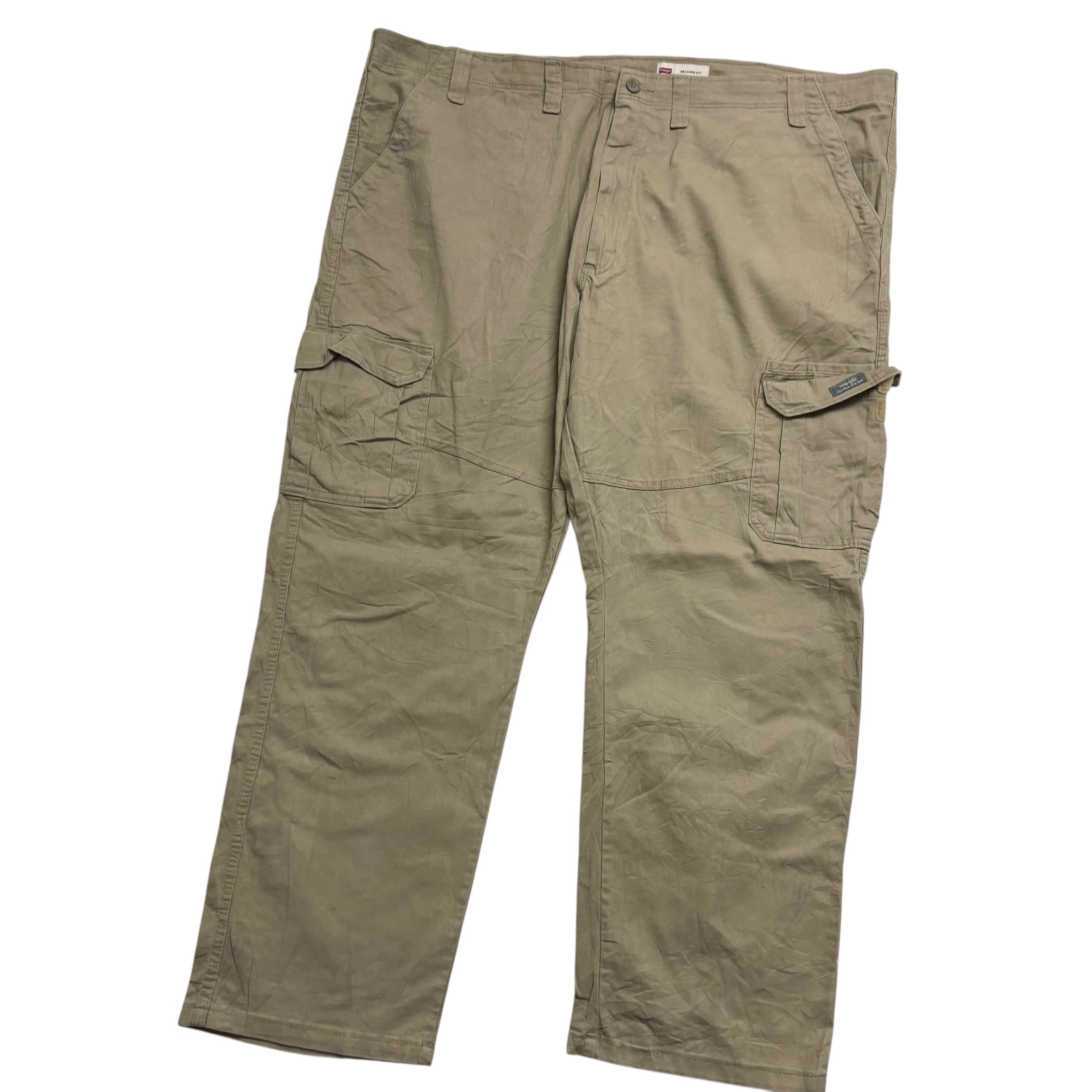 Wrangler Cargo Pants W48 L31 Mens Beige Baggy Relaxed Straight Fit Stretch