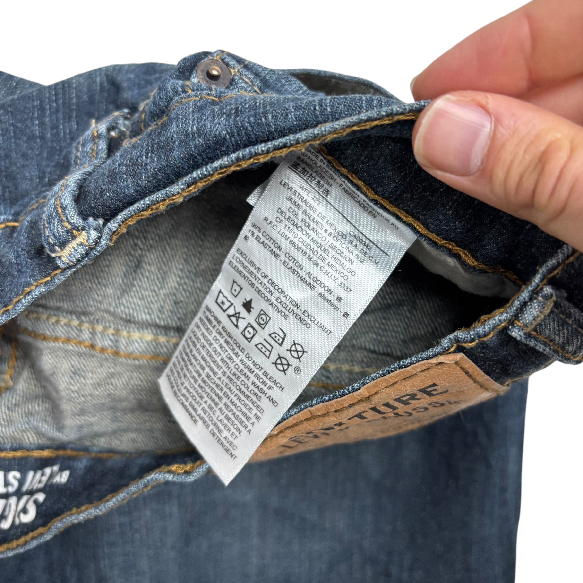 Levis Signature Jeans W34 L30 Mens Dark Blue Athletic Tapered Stretch Denim (E)